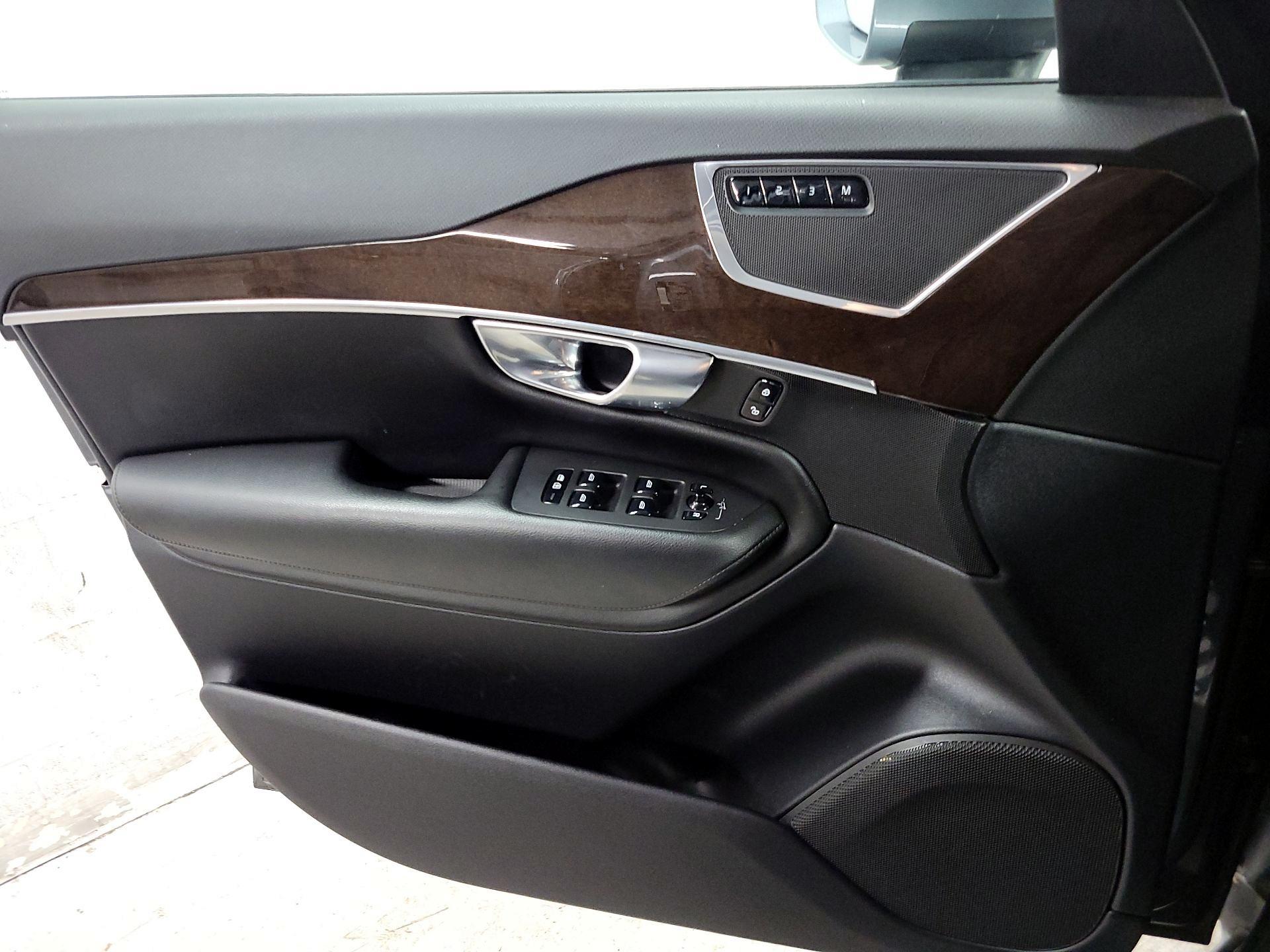 Thumbnail: 2019 Volvo XC90 - 12