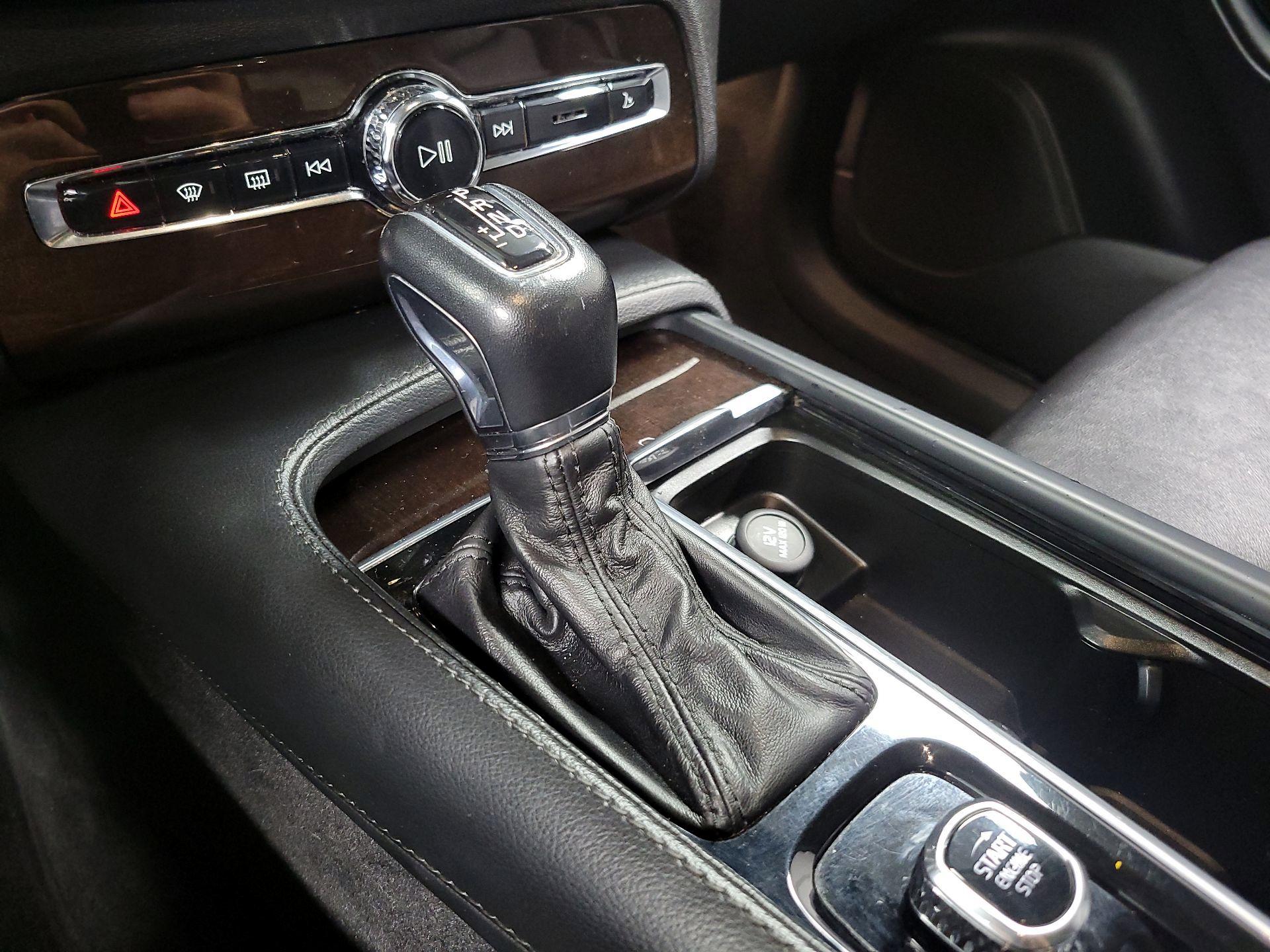 Thumbnail: 2019 Volvo XC90 - 17