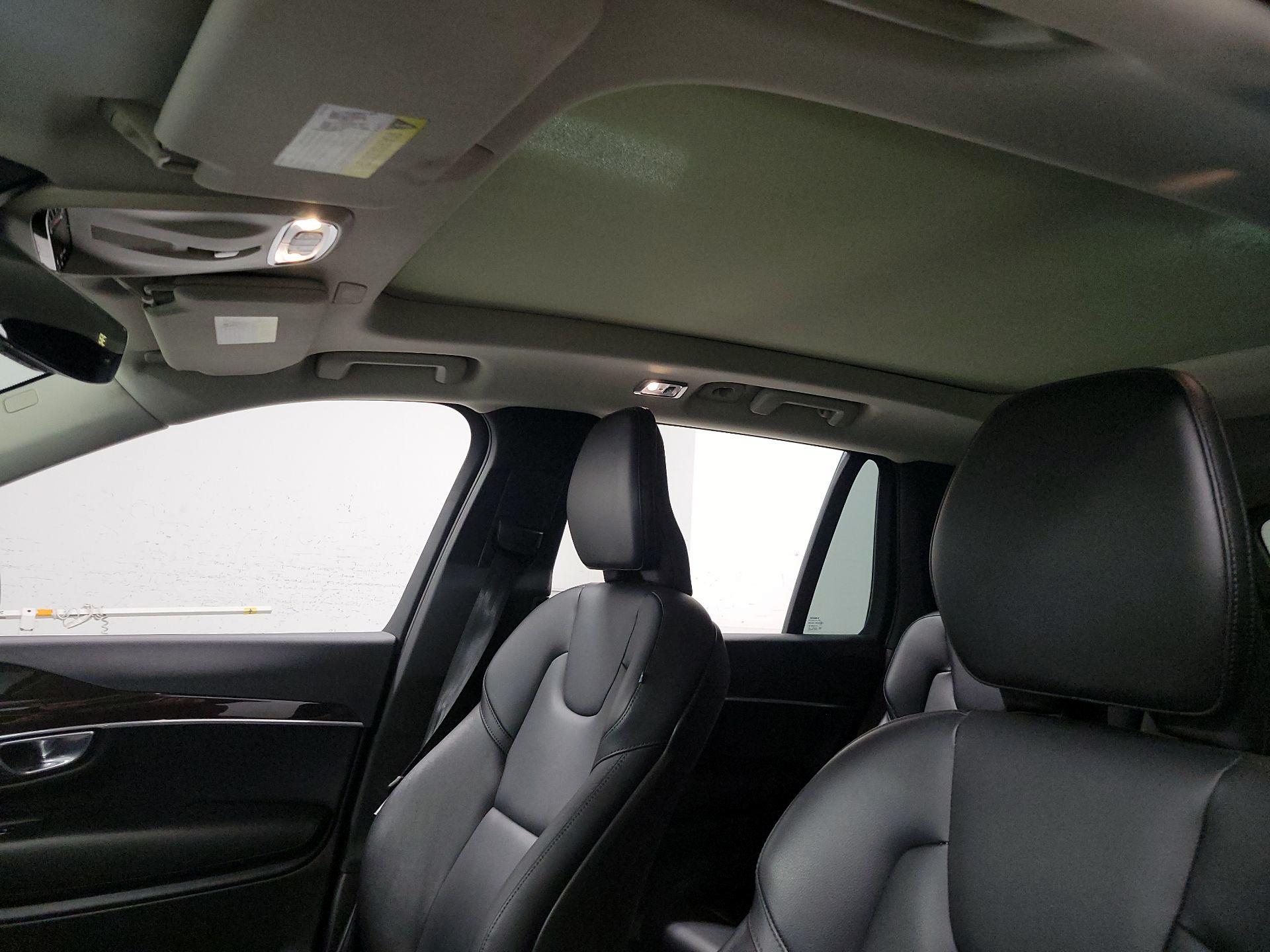 Thumbnail: 2019 Volvo XC90 - 18