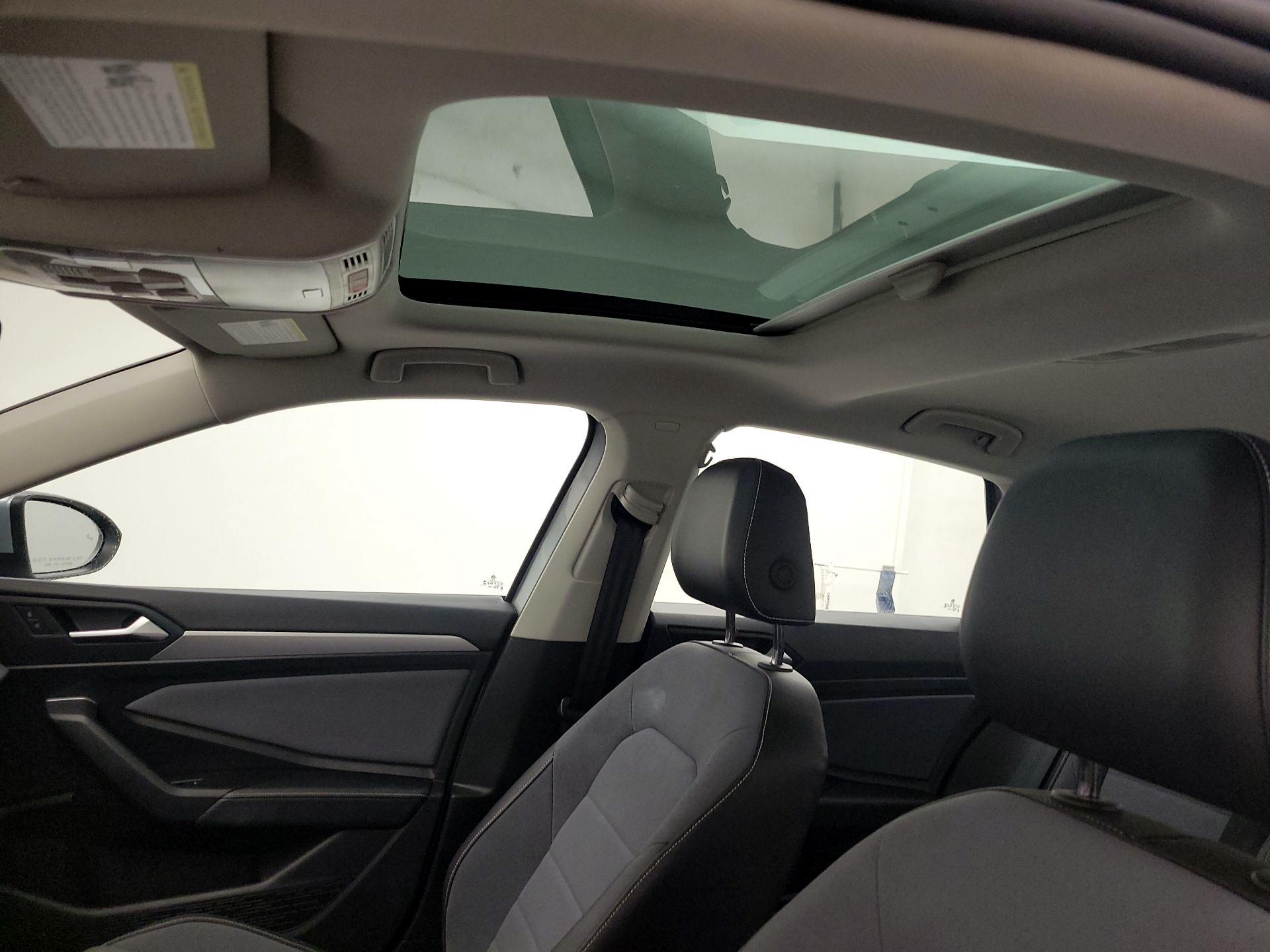 Thumbnail: 2025 Volkswagen Jetta - 19