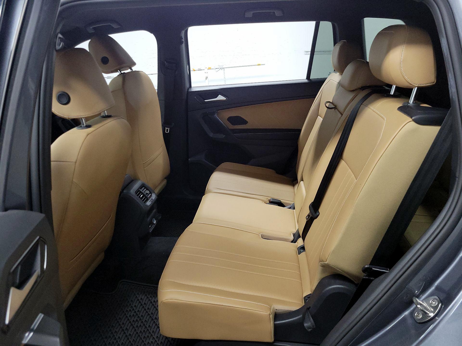 Thumbnail: 2022 Volkswagen Tiguan - 18