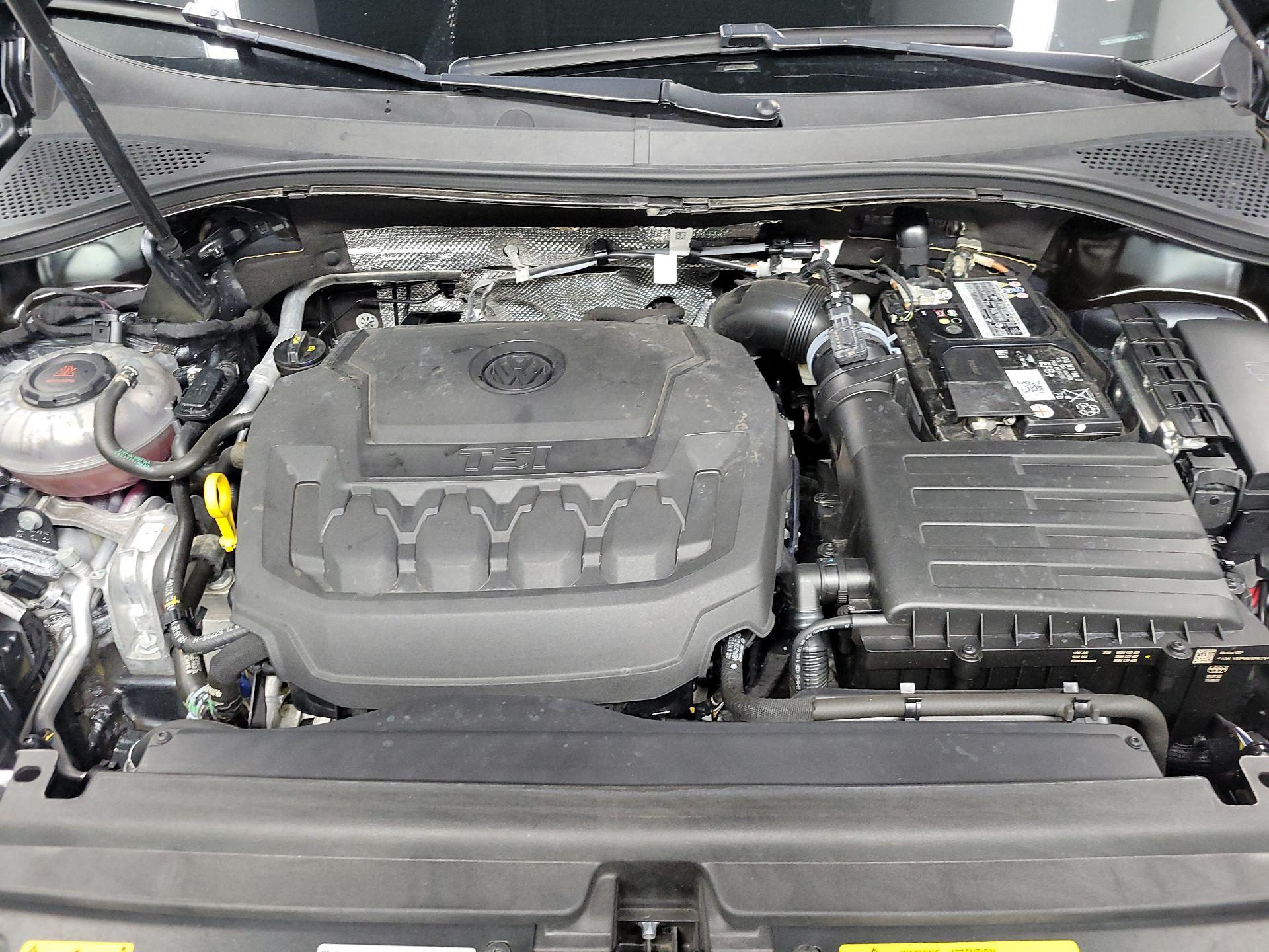 Thumbnail: 2022 Volkswagen Tiguan - 20