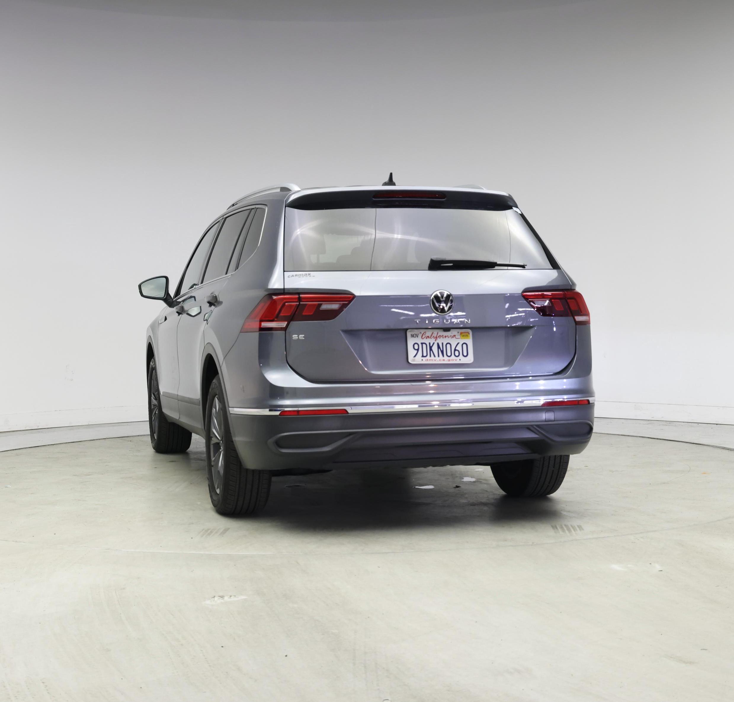 Thumbnail: 2022 Volkswagen Tiguan - 6