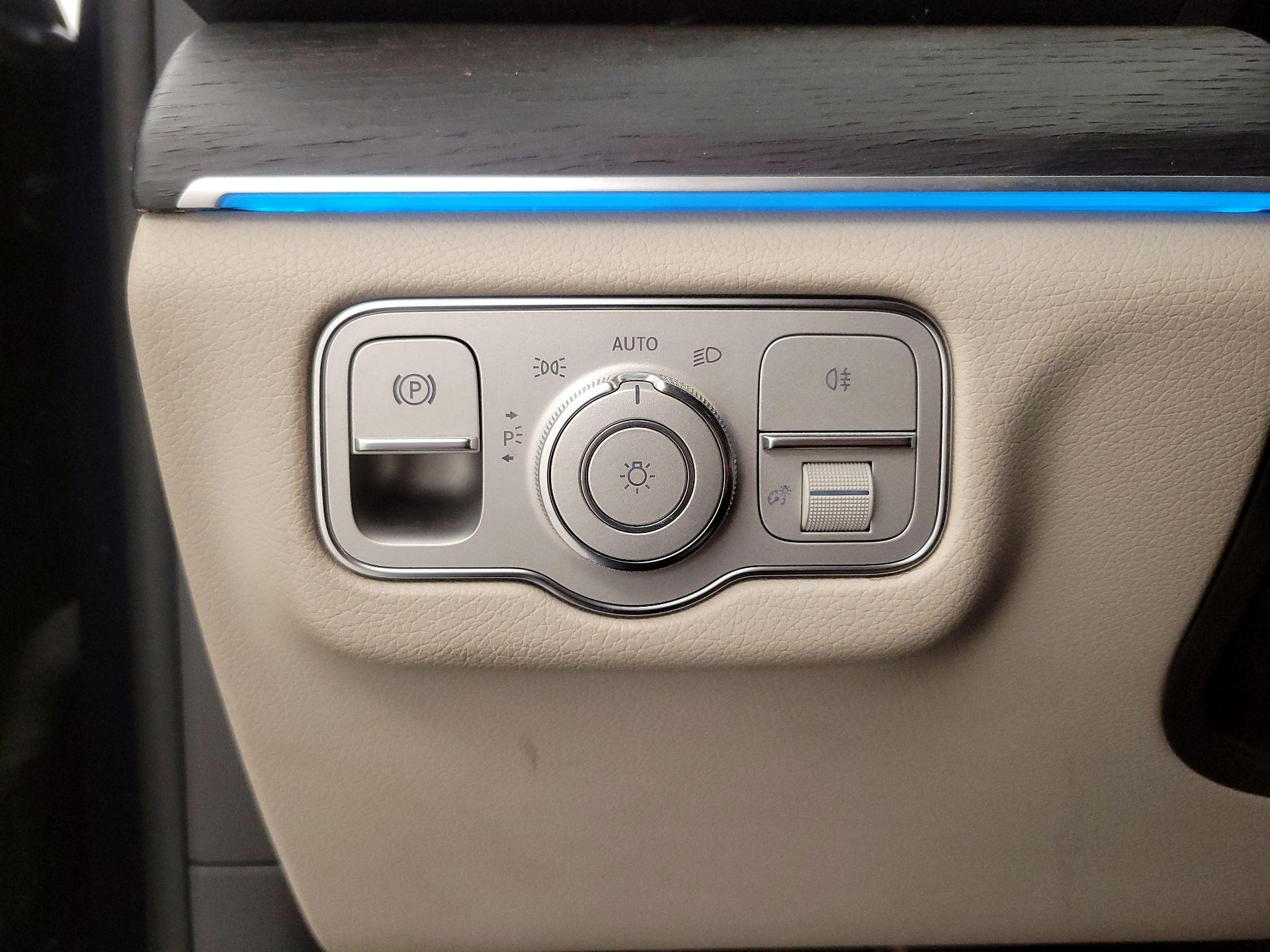 Thumbnail: 2020 Mercedes-Benz GLE - 13