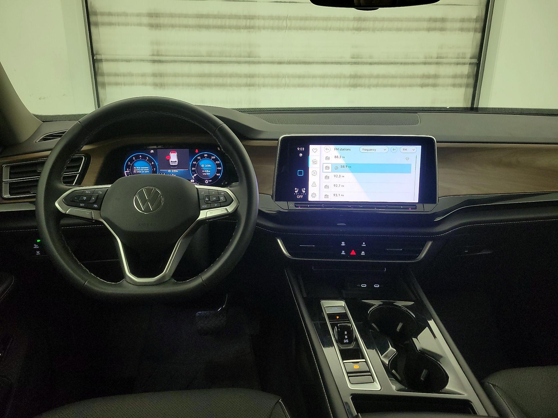 Thumbnail: 2024 Volkswagen Atlas - 9