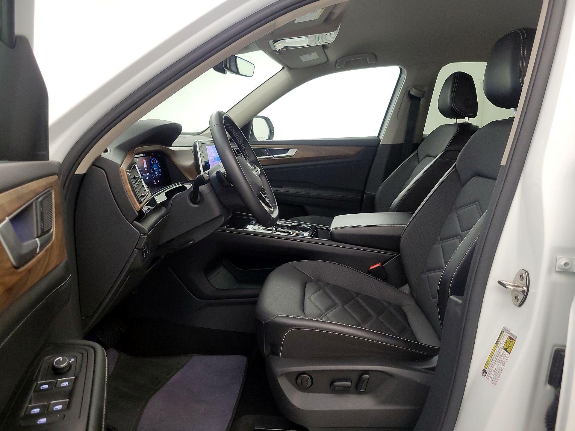 Thumbnail: 2024 Volkswagen Atlas - 11