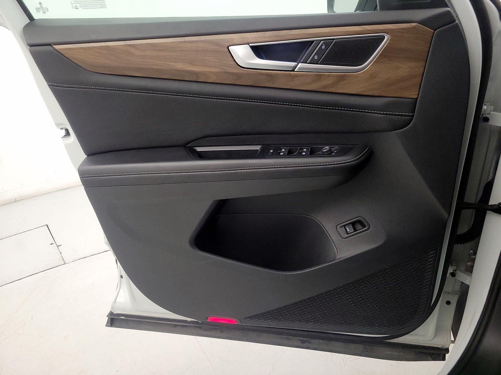 Thumbnail: 2024 Volkswagen Atlas - 12