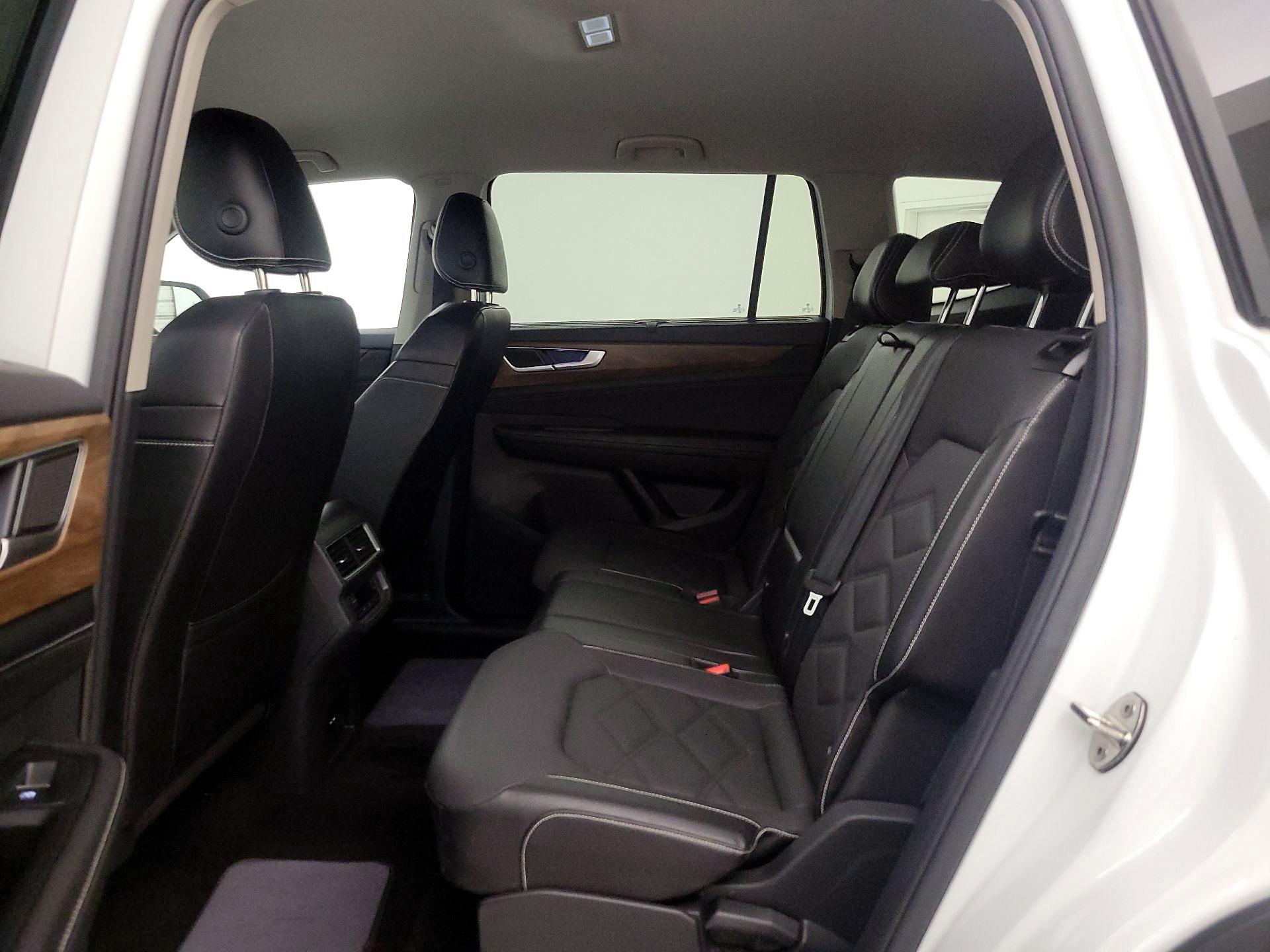 Thumbnail: 2024 Volkswagen Atlas - 19