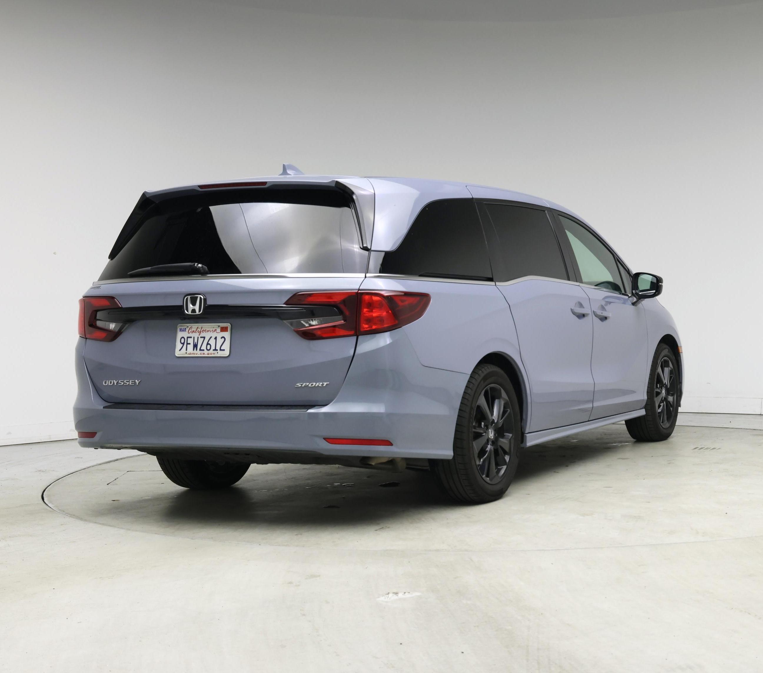 Thumbnail: 2023 Honda Odyssey - 8