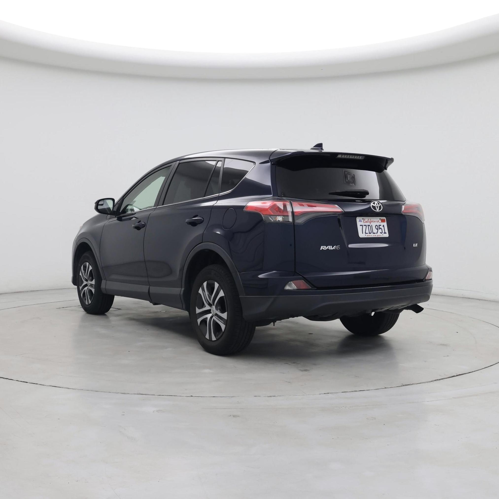 Thumbnail: 2017 Toyota RAV4 - 2