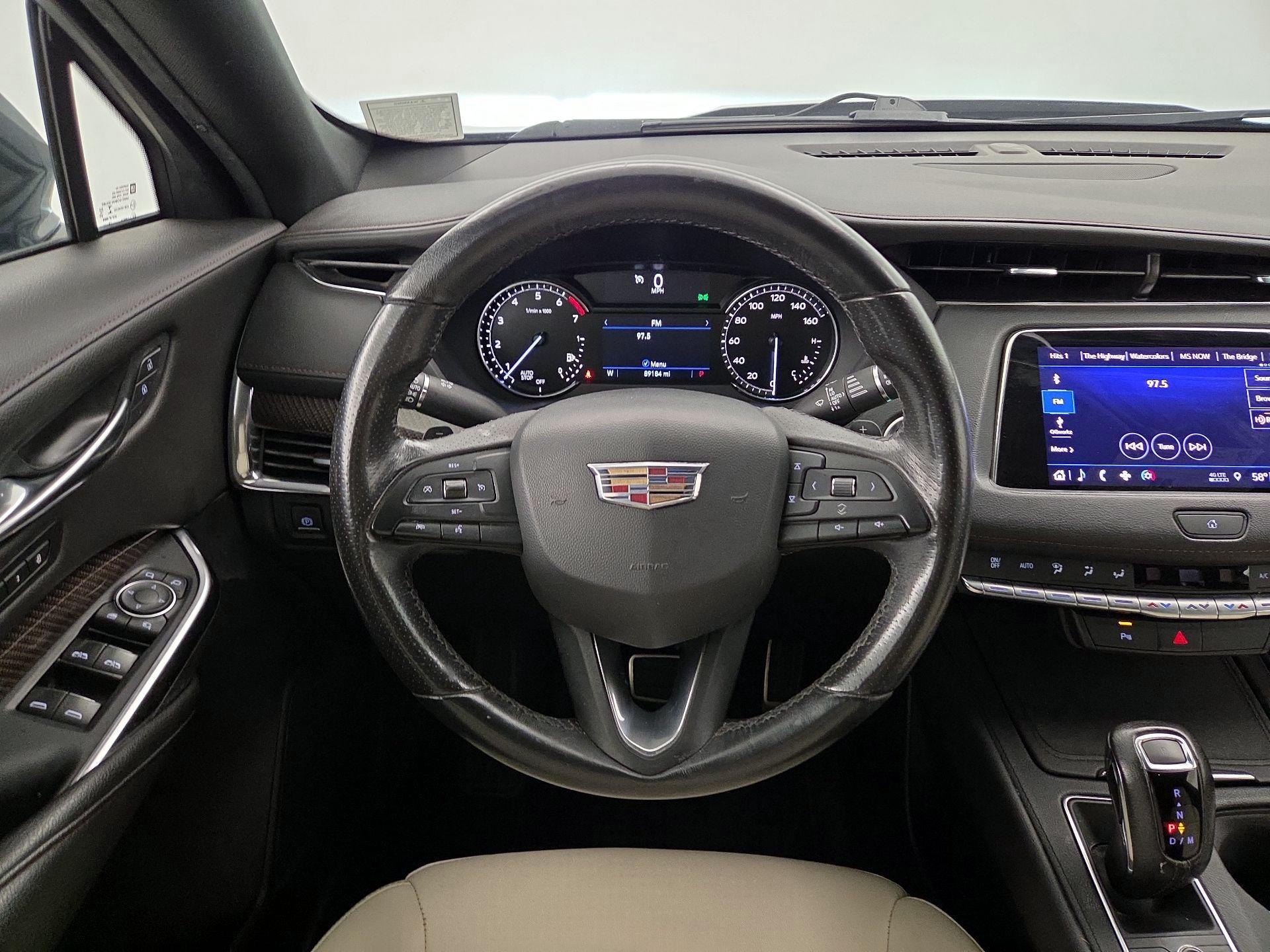 Thumbnail: 2019 Cadillac XT4 - 10