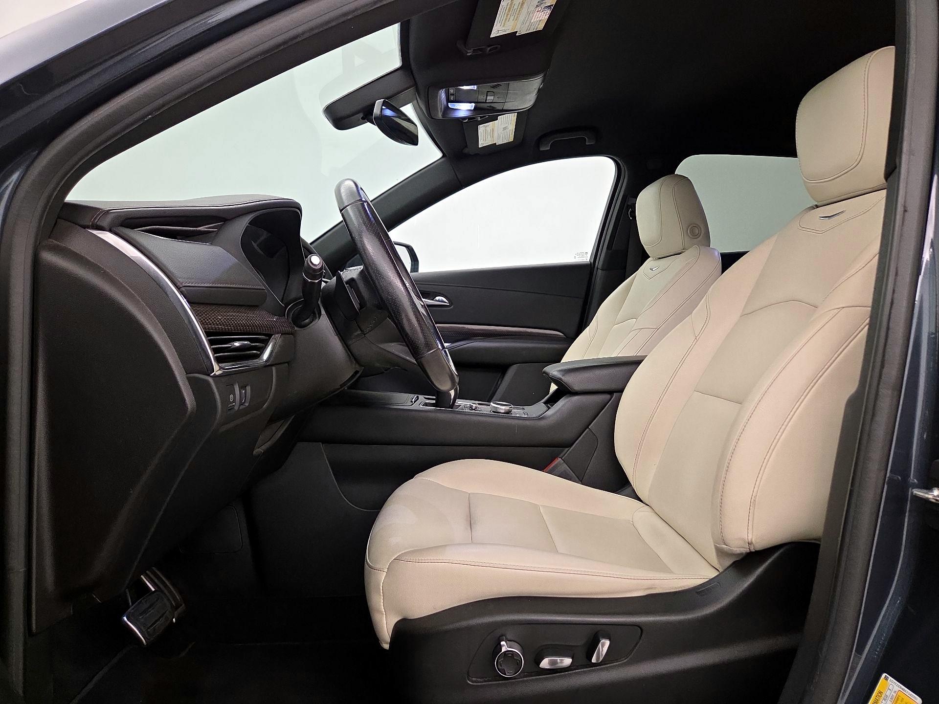 Thumbnail: 2019 Cadillac XT4 - 11