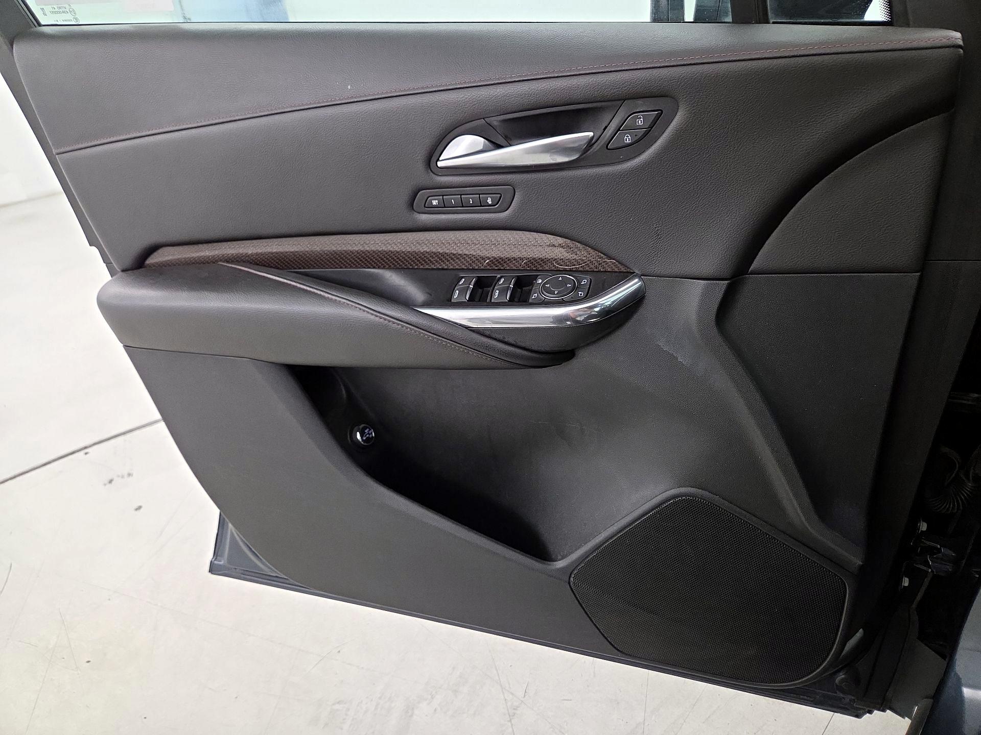 Thumbnail: 2019 Cadillac XT4 - 12