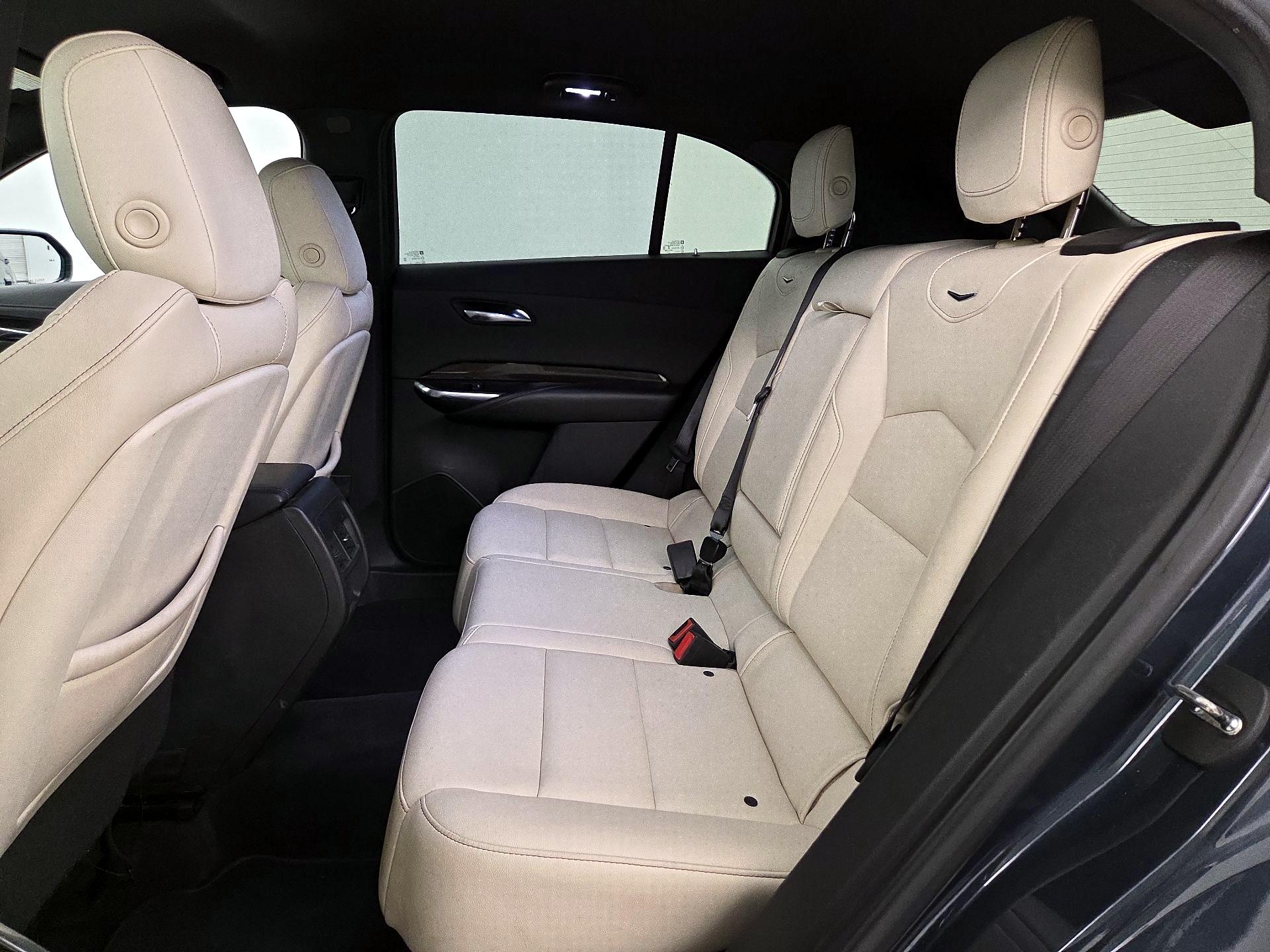 Thumbnail: 2019 Cadillac XT4 - 19