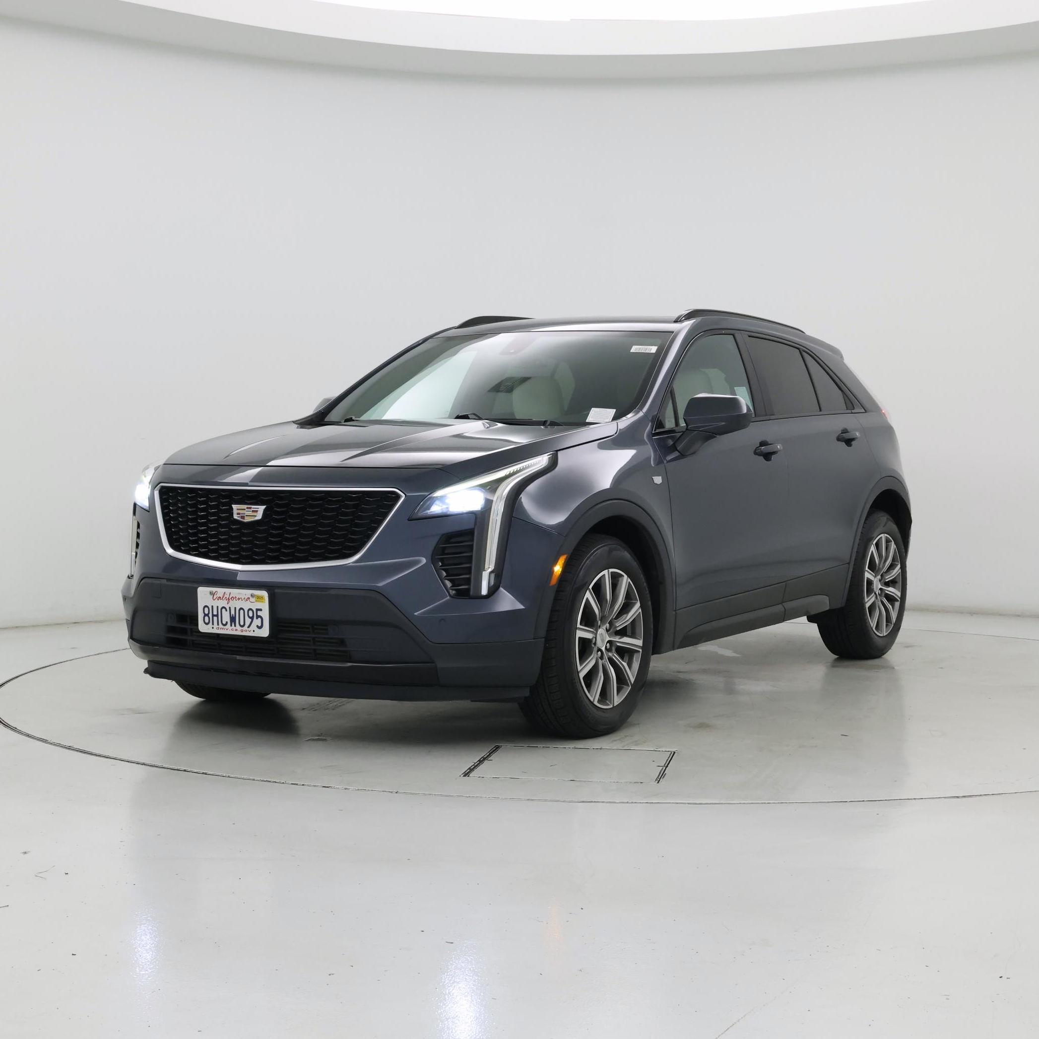 Thumbnail: 2019 Cadillac XT4 - 4