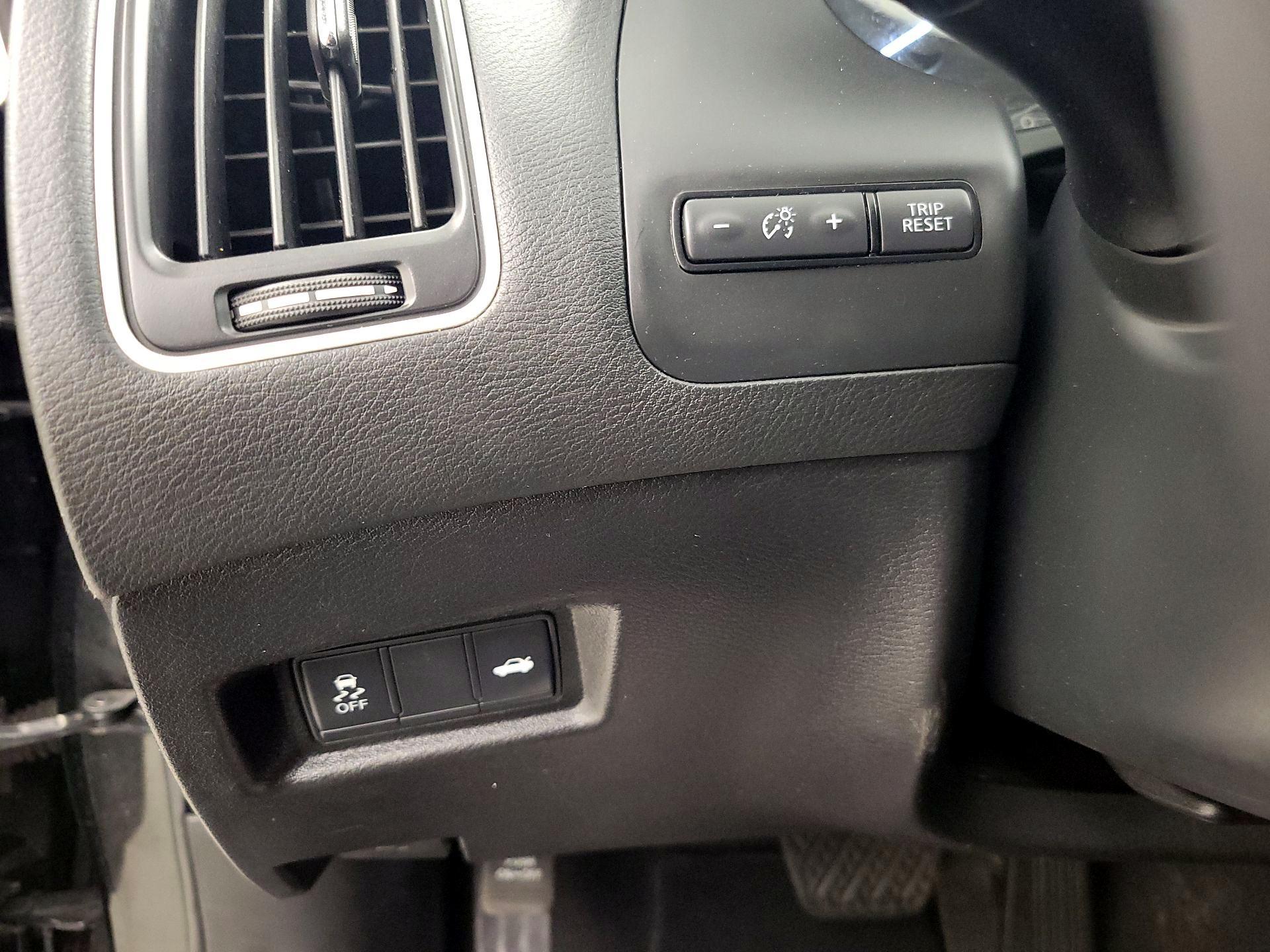 Thumbnail: 2021 INFINITI Q50 - 13