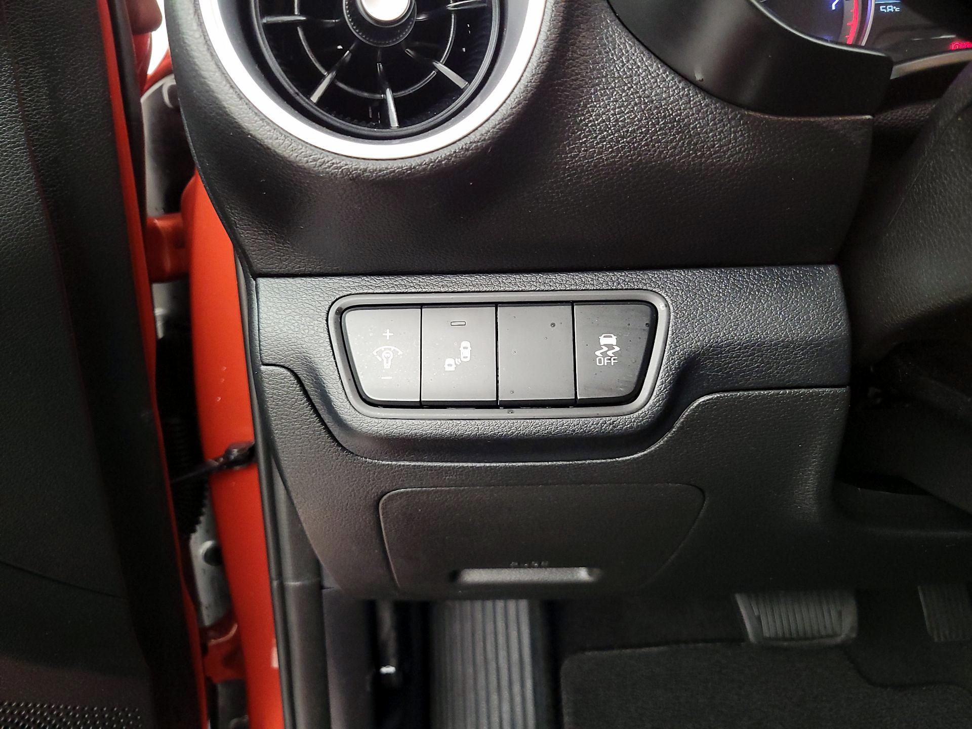 Thumbnail: 2023 Kia Forte - 13