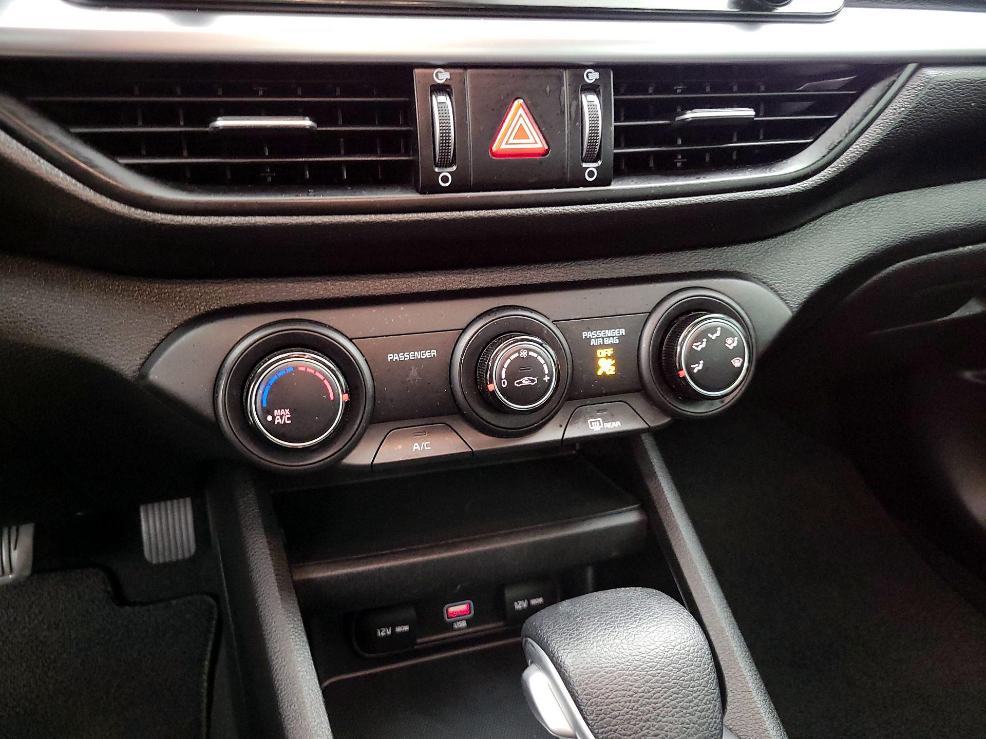 Thumbnail: 2023 Kia Forte - 16