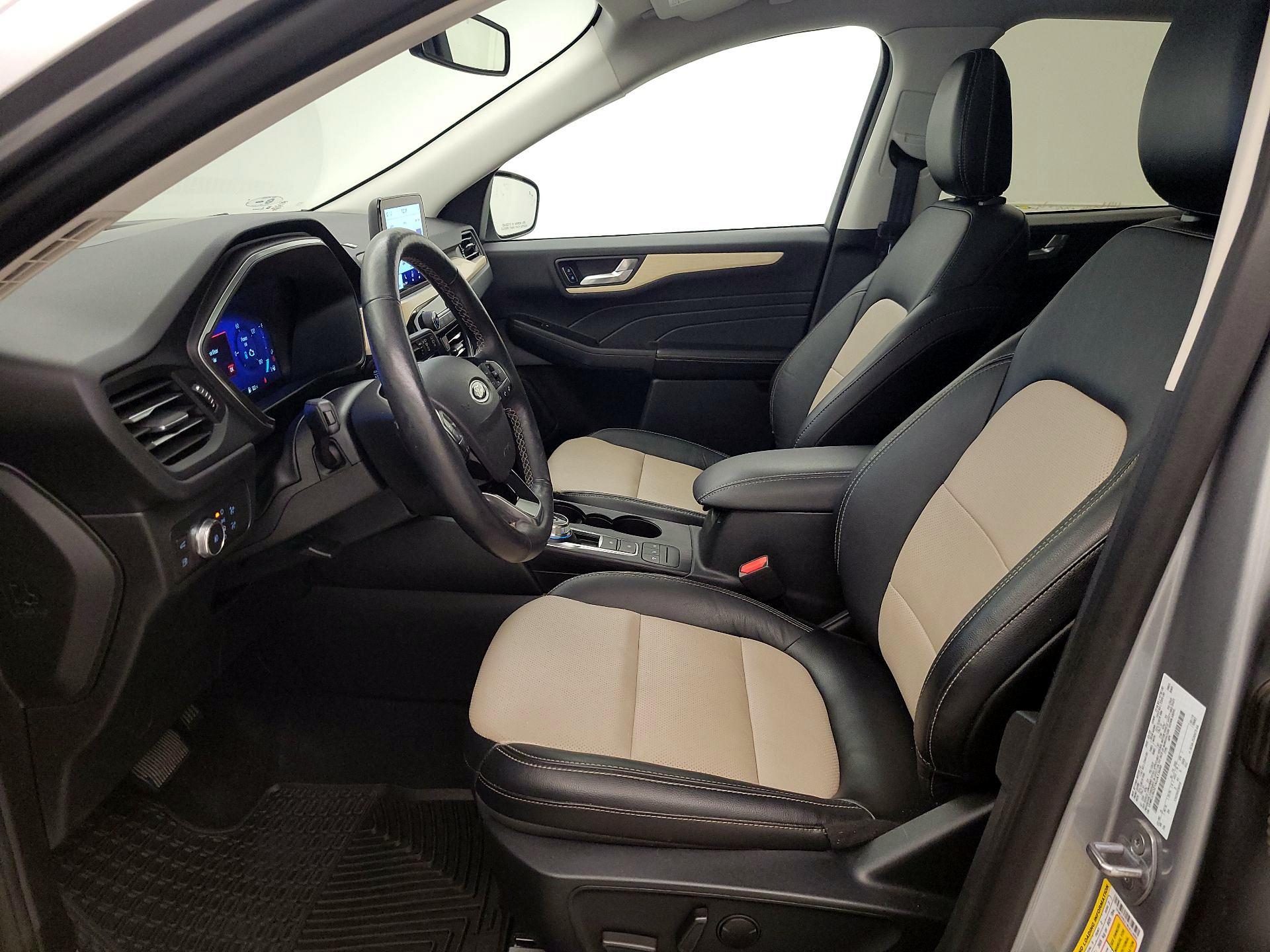 Thumbnail: 2022 Ford Escape - 11