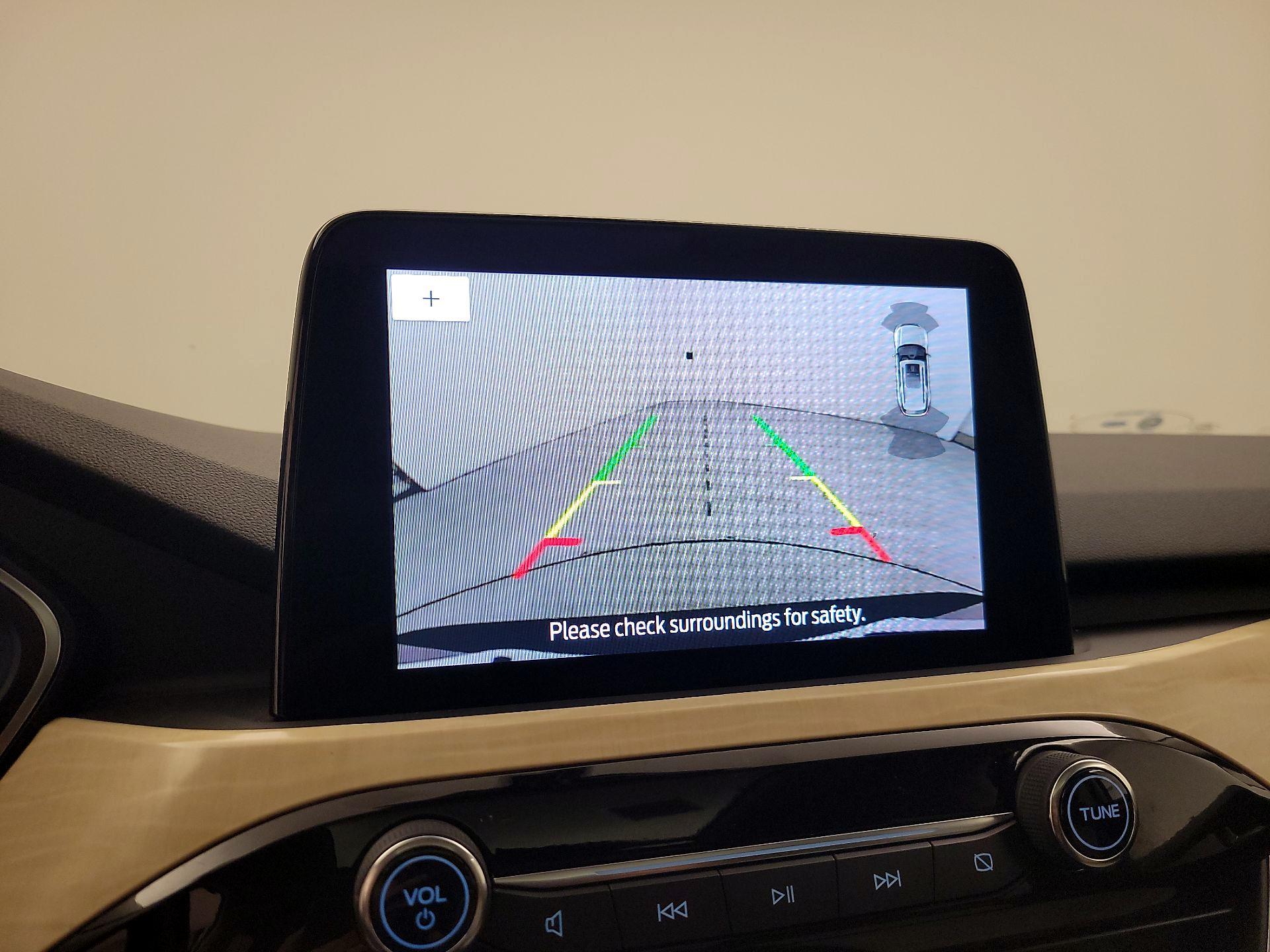 Thumbnail: 2022 Ford Escape - 15