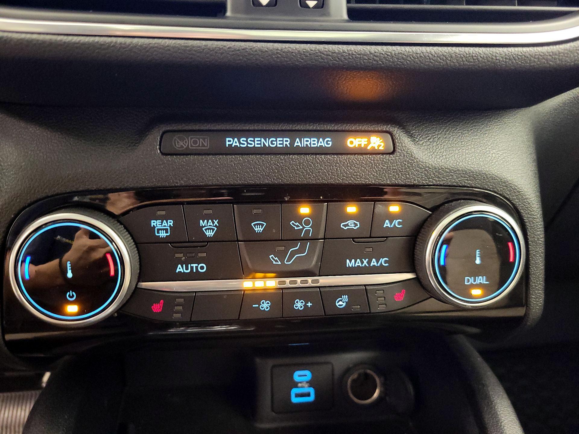 Thumbnail: 2022 Ford Escape - 17