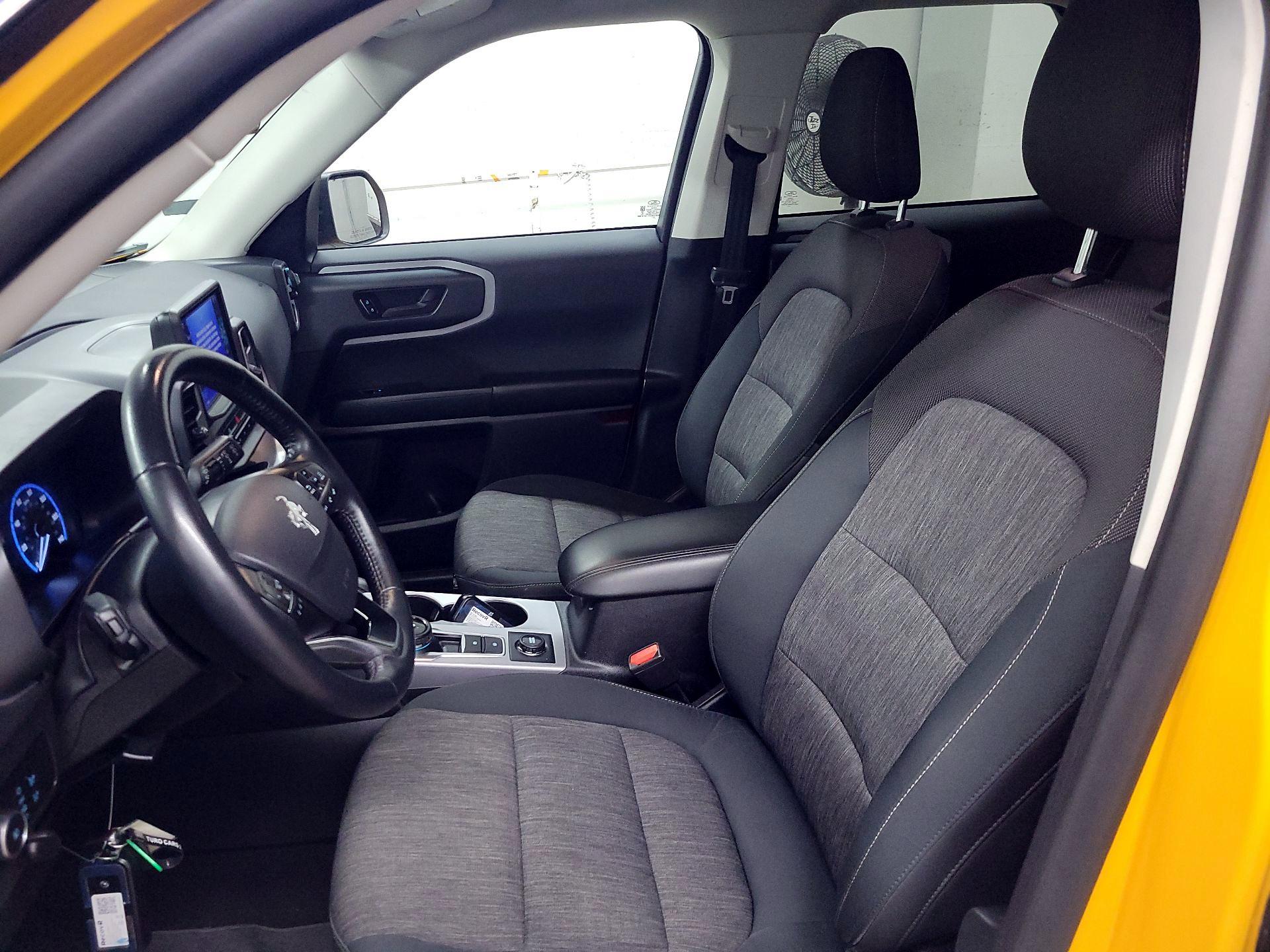 Thumbnail: 2022 Ford Bronco Sport - 11