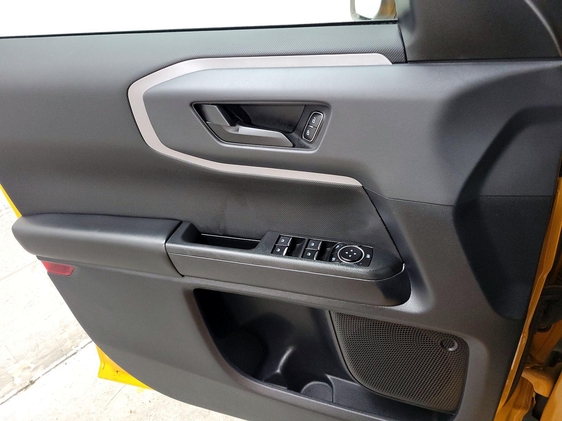 Thumbnail: 2022 Ford Bronco Sport - 12