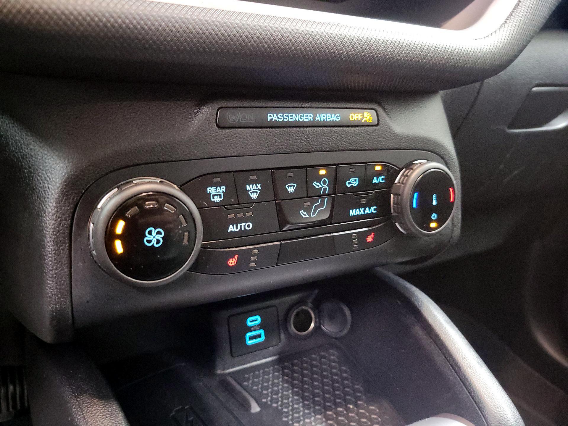 Thumbnail: 2022 Ford Bronco Sport - 16