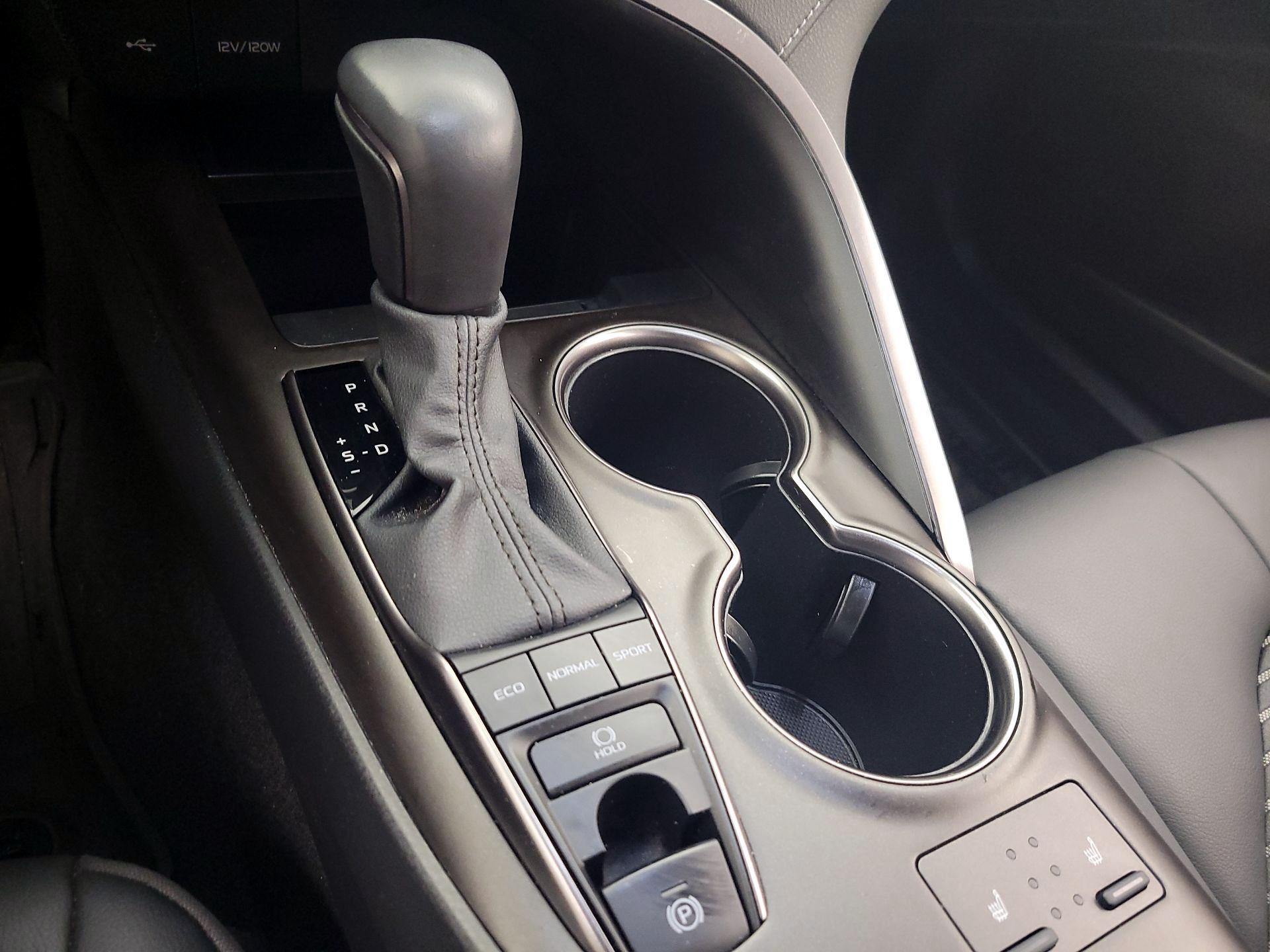 Thumbnail: 2024 Toyota Camry - 17