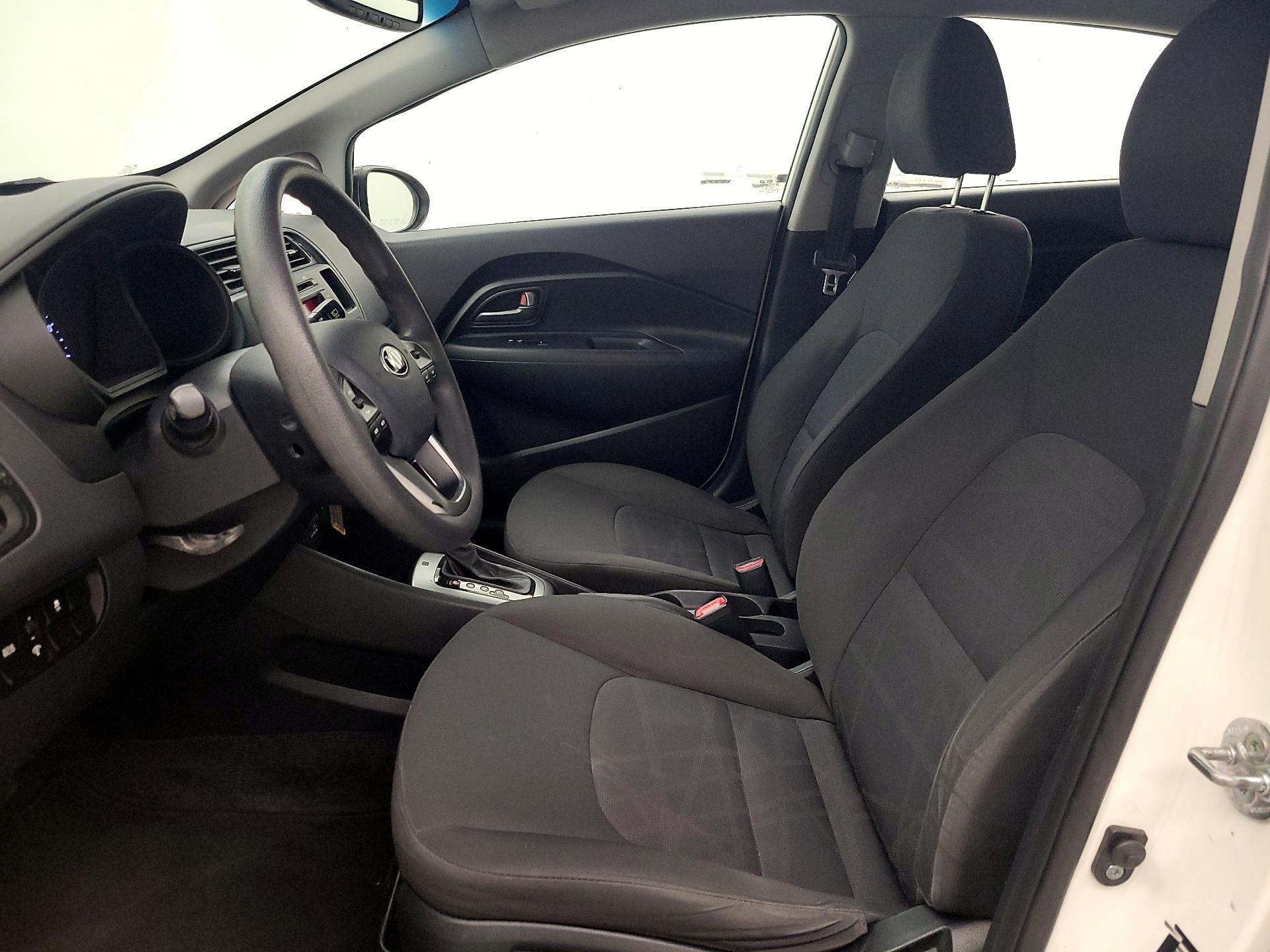 Thumbnail: 2014 Kia Rio5 - 11