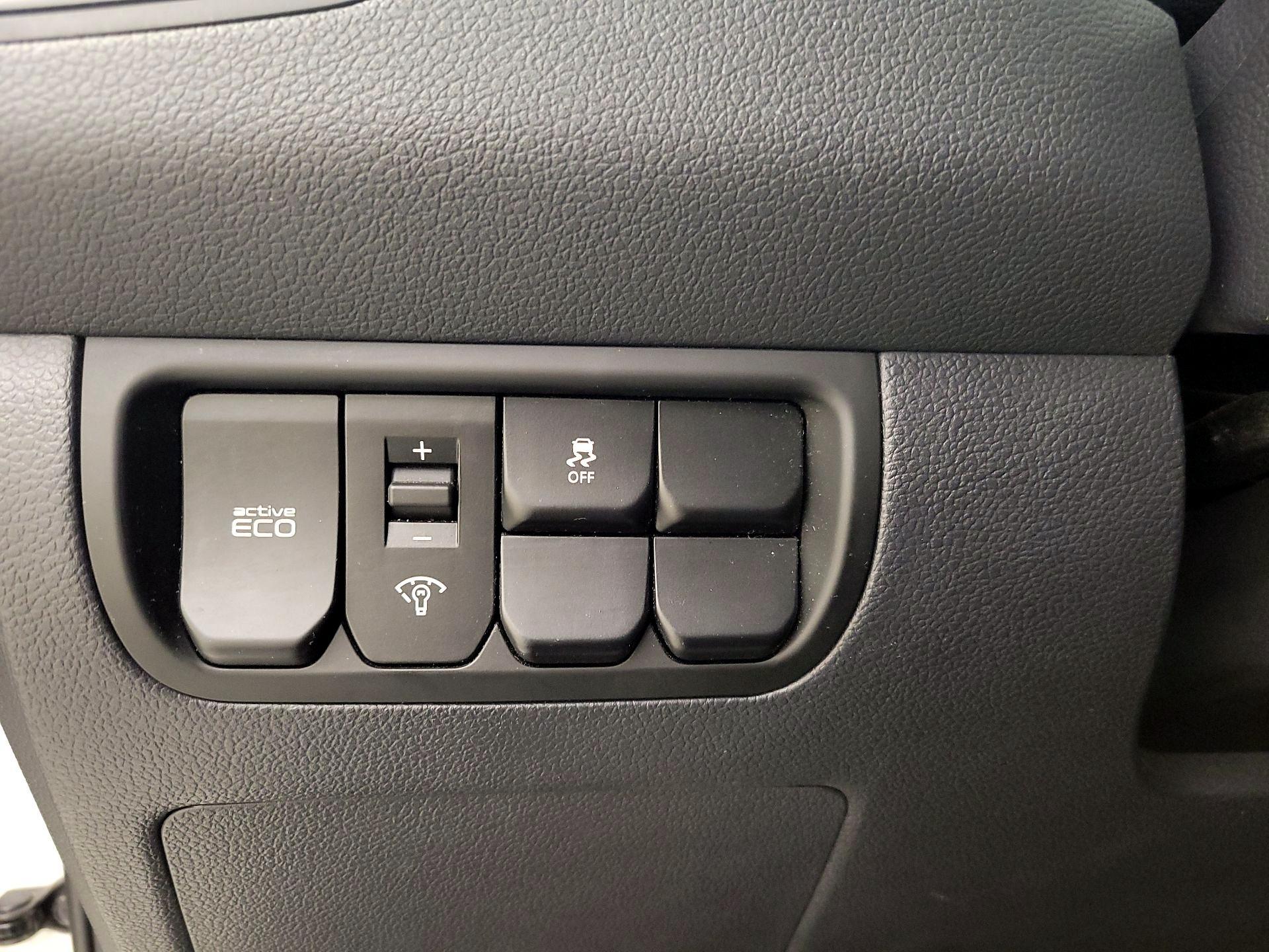 Thumbnail: 2014 Kia Rio5 - 13