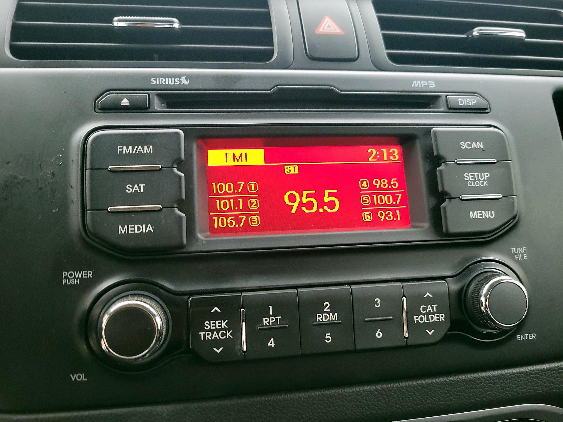 Thumbnail: 2014 Kia Rio5 - 14