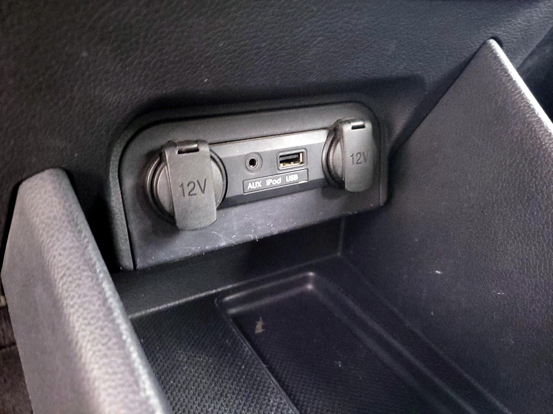 Thumbnail: 2014 Kia Rio5 - 17