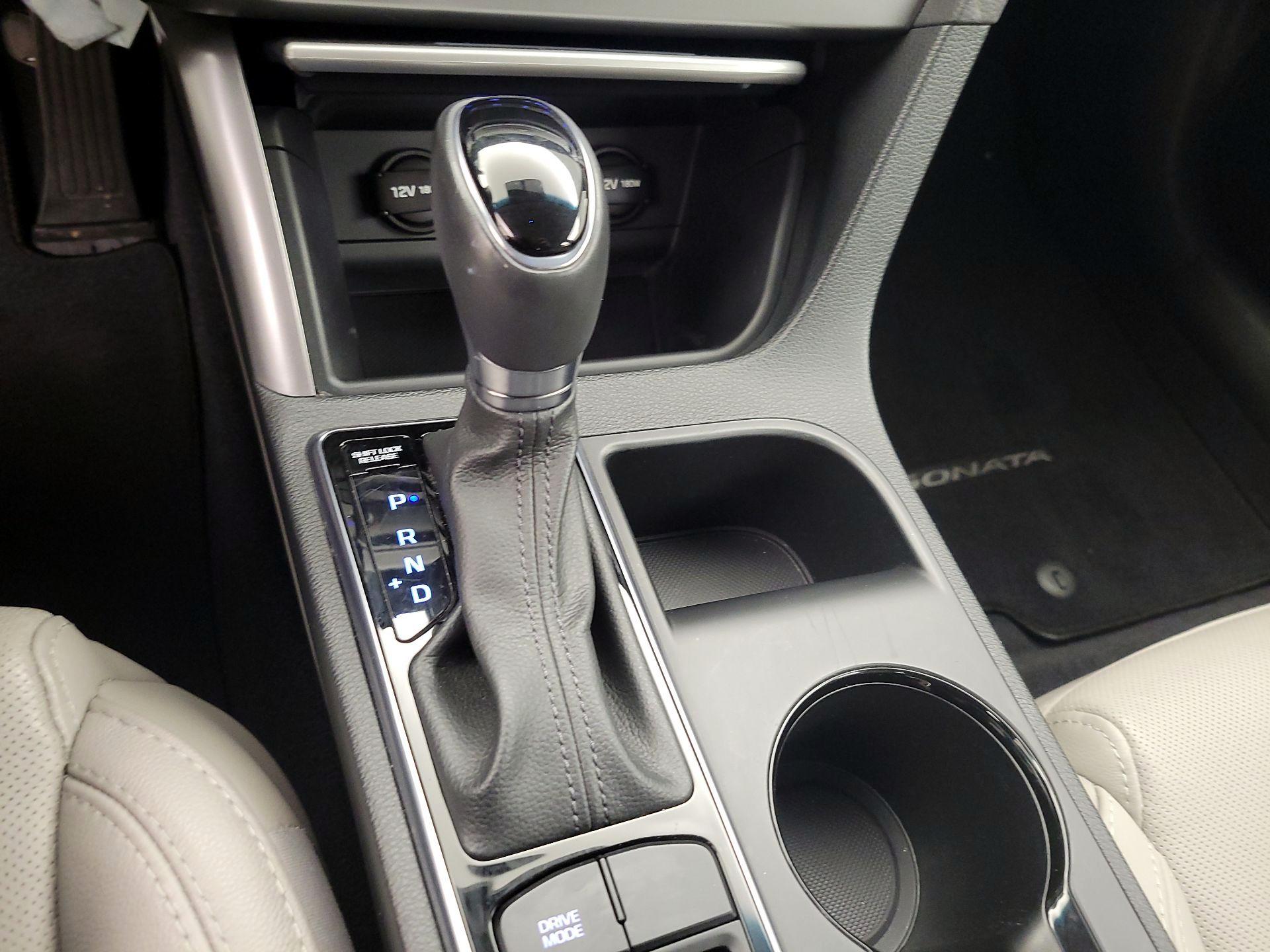 Thumbnail: 2016 Hyundai Sonata - 17