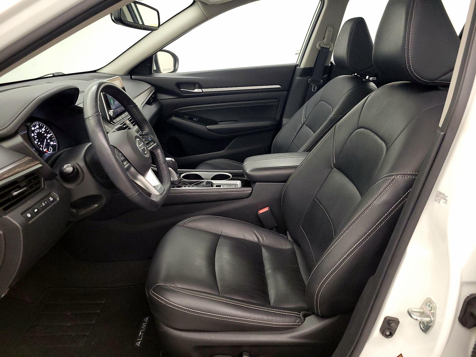 Thumbnail: 2022 Nissan Altima - 11