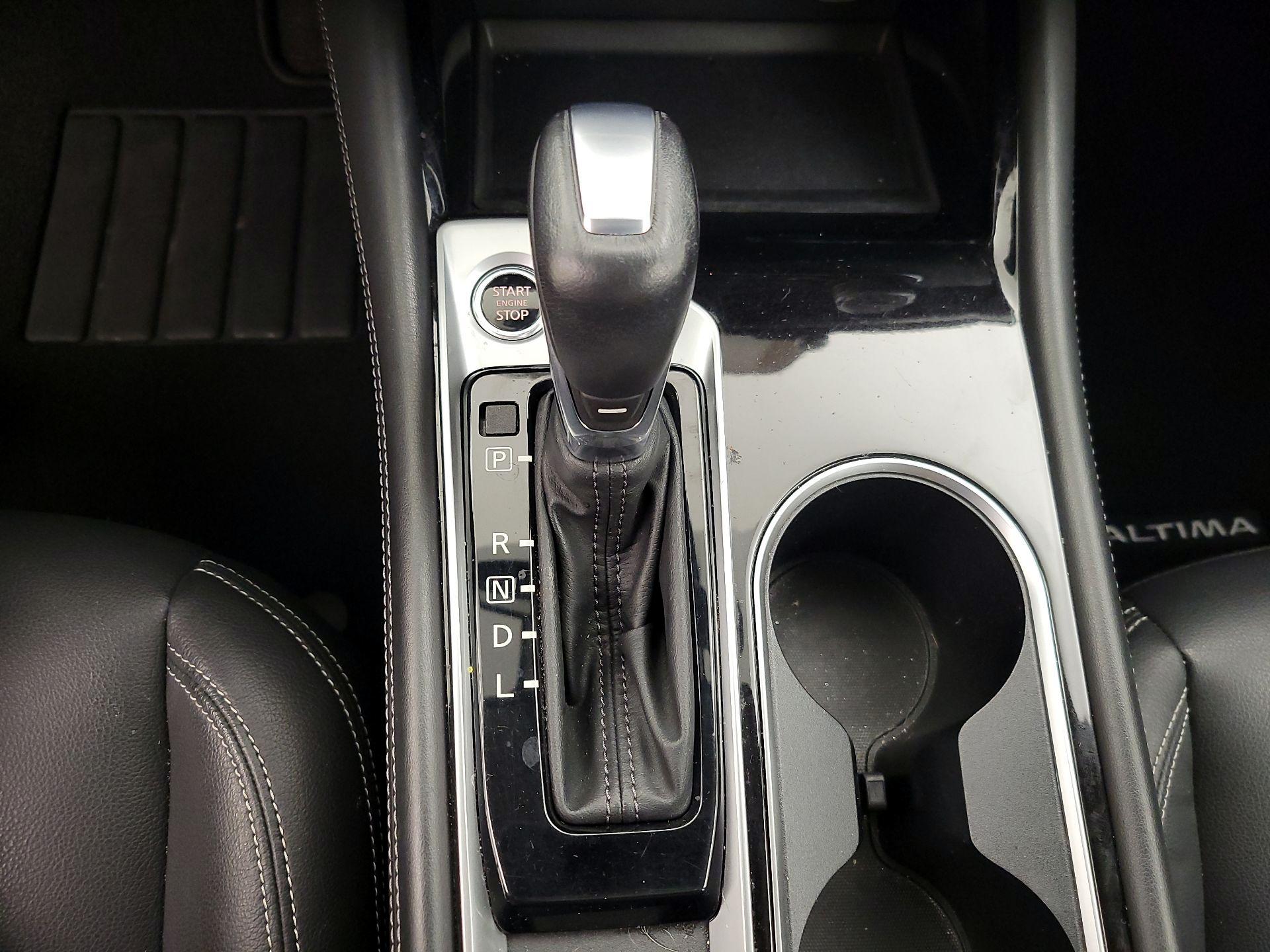 Thumbnail: 2022 Nissan Altima - 18