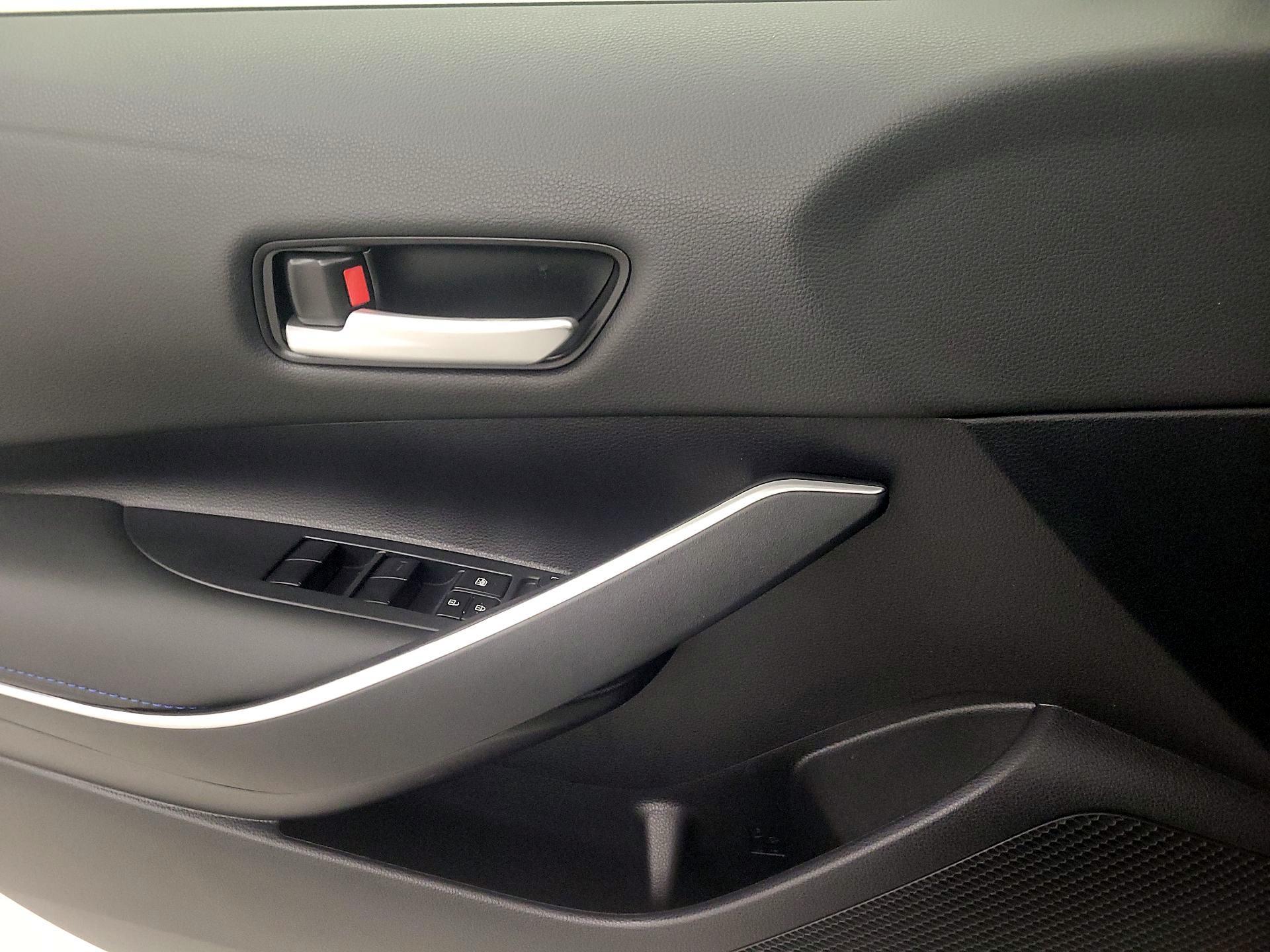 Thumbnail: 2021 Toyota Corolla - 12