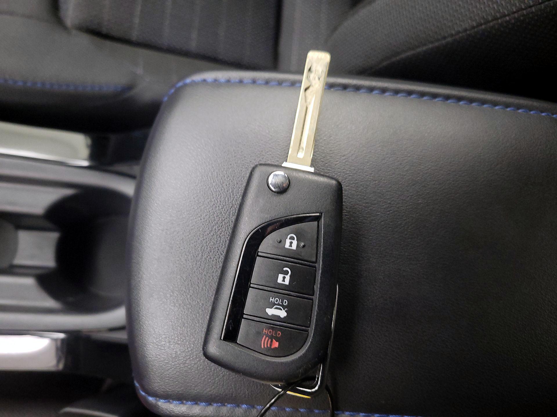 Thumbnail: 2021 Toyota Corolla - 20