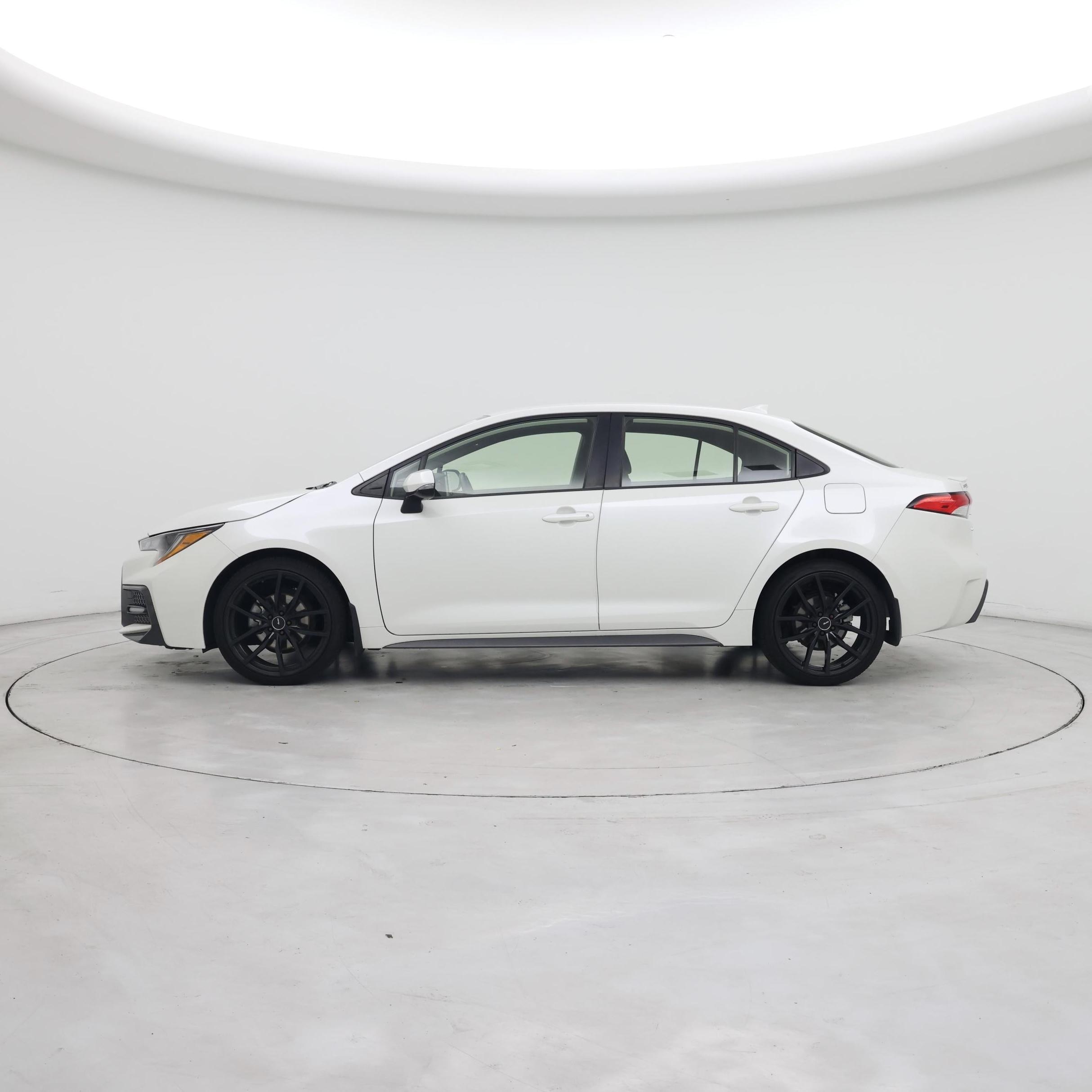 Thumbnail: 2021 Toyota Corolla - 3