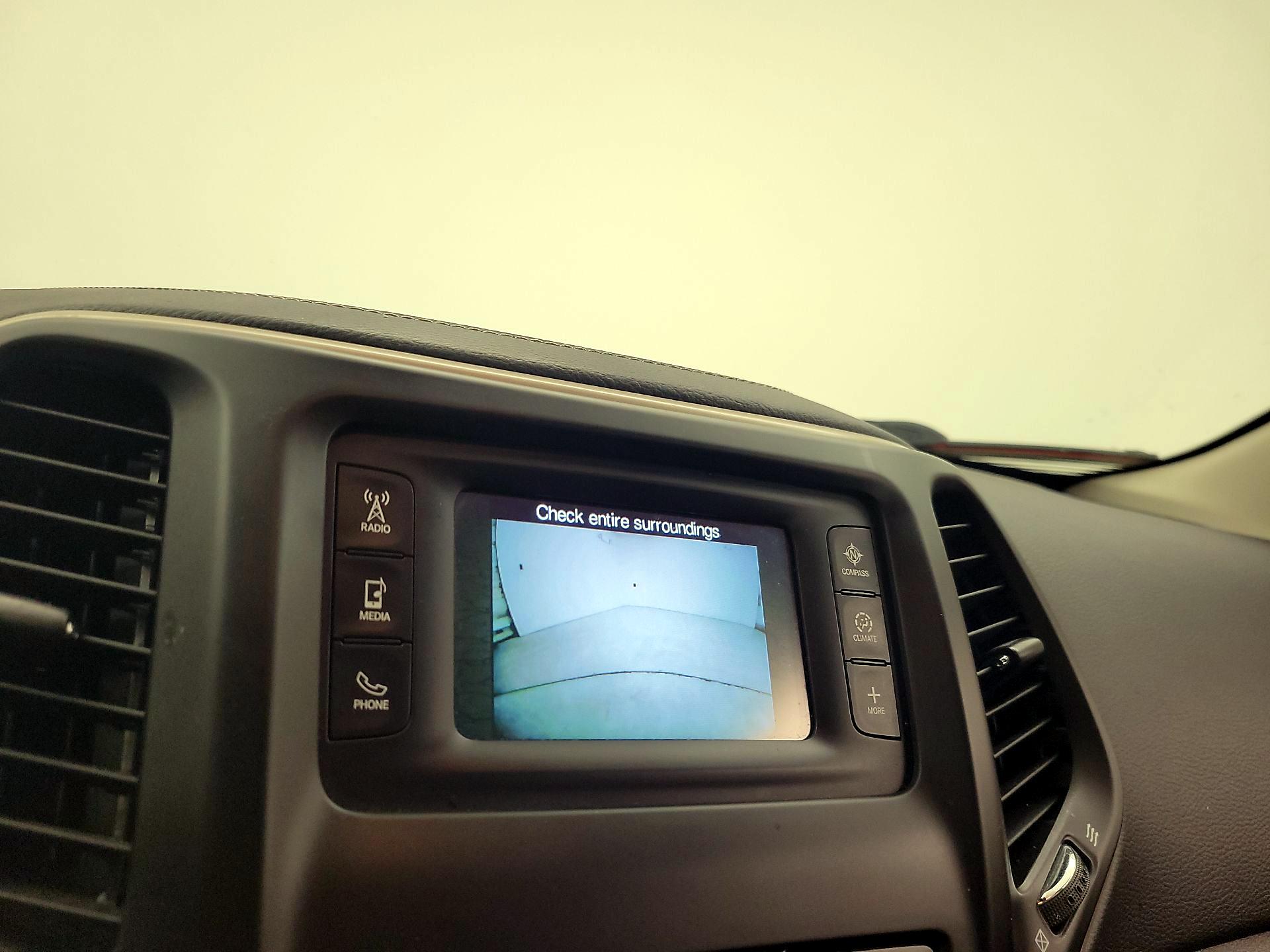 Thumbnail: 2015 Jeep Cherokee - 14