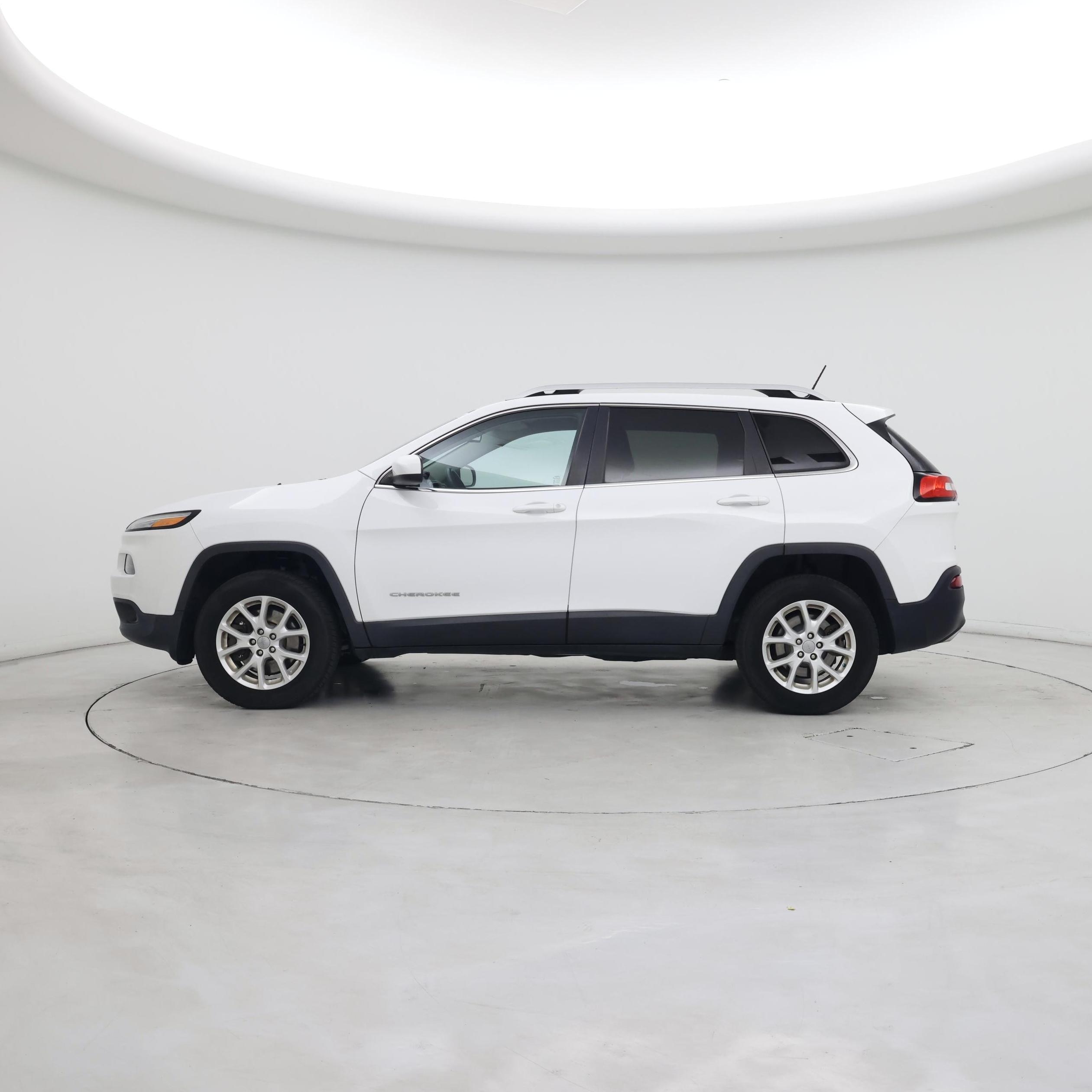 Thumbnail: 2015 Jeep Cherokee - 3