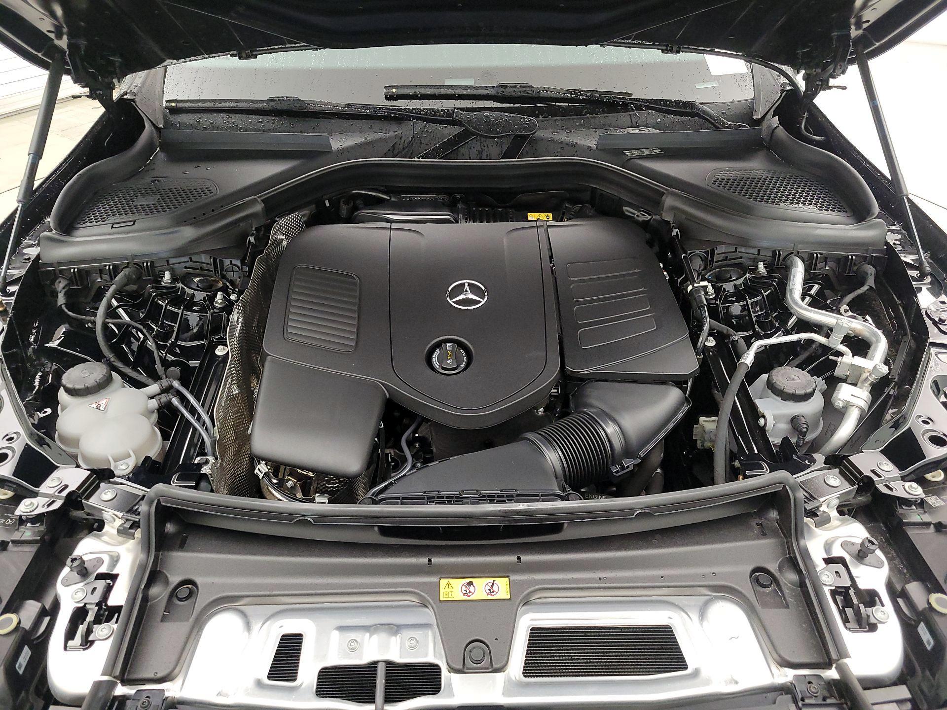 Thumbnail: 2024 Mercedes-Benz GLC - 20