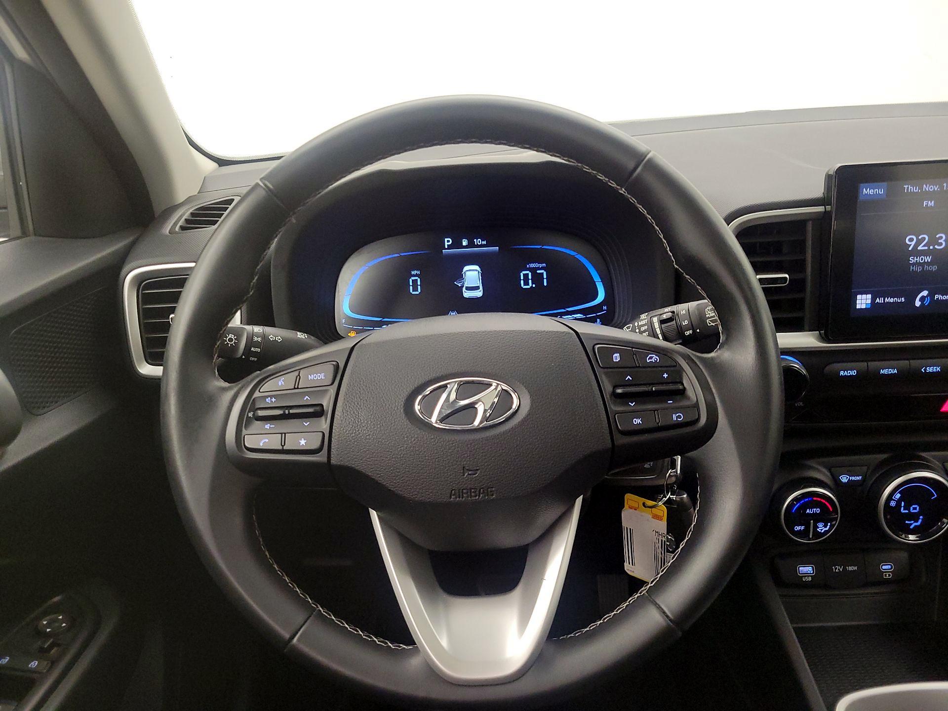 Thumbnail: 2023 Hyundai Venue - 10