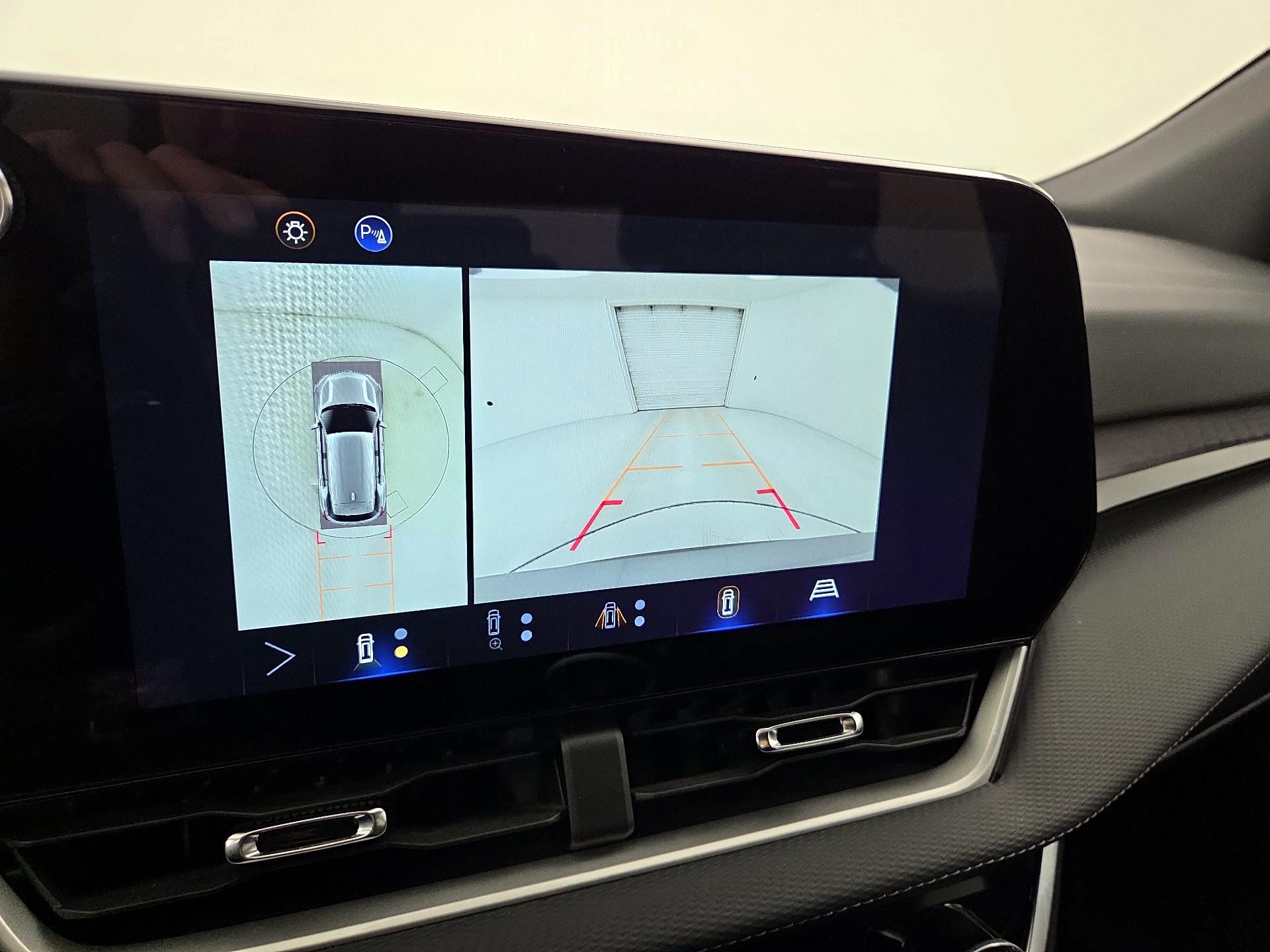 Thumbnail: 2025 Chevrolet Equinox - 14