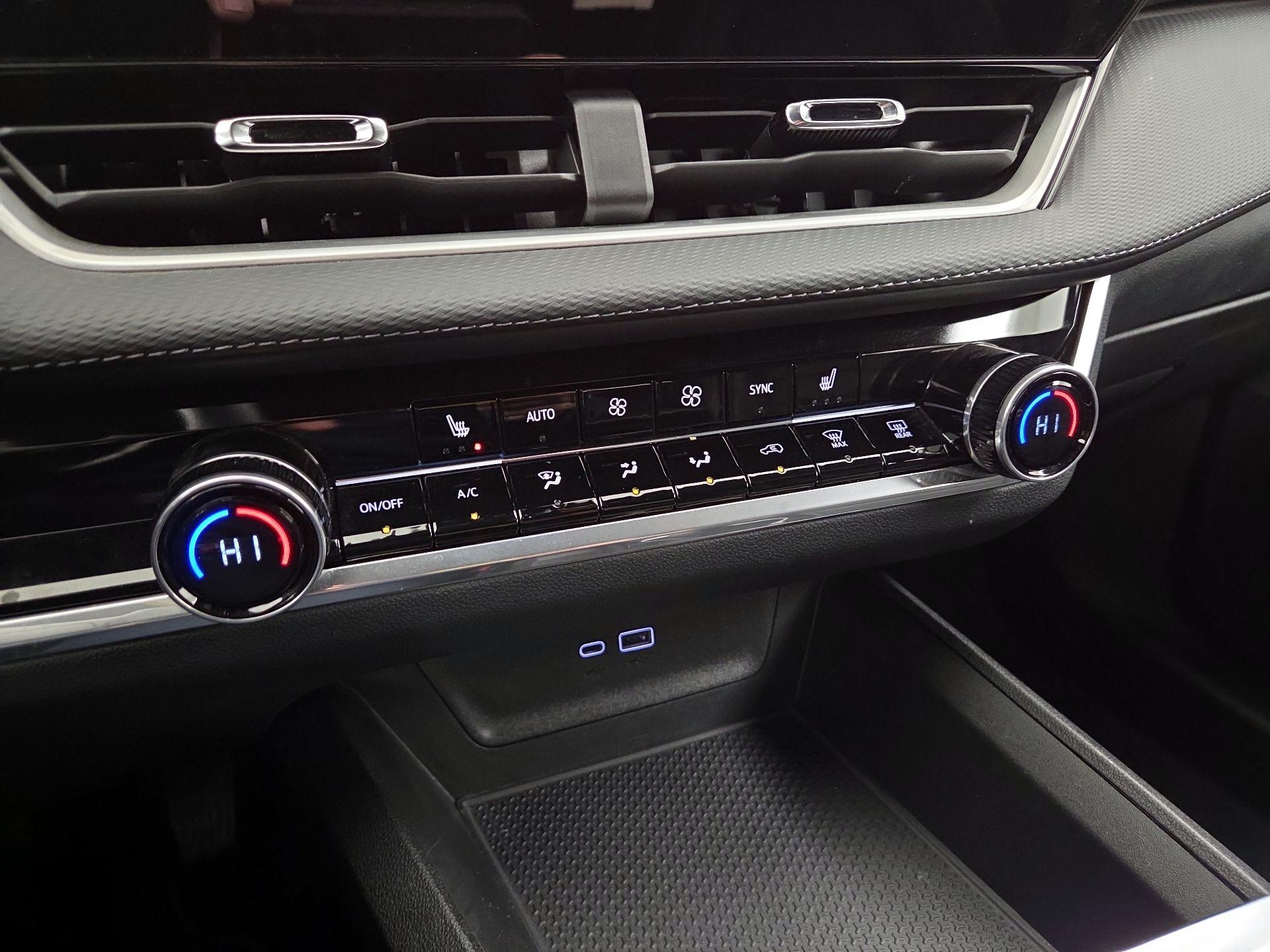 Thumbnail: 2025 Chevrolet Equinox - 16