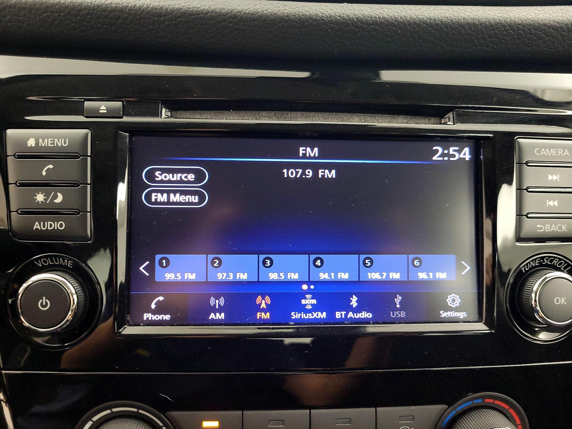 Thumbnail: 2019 Nissan Rogue - 15