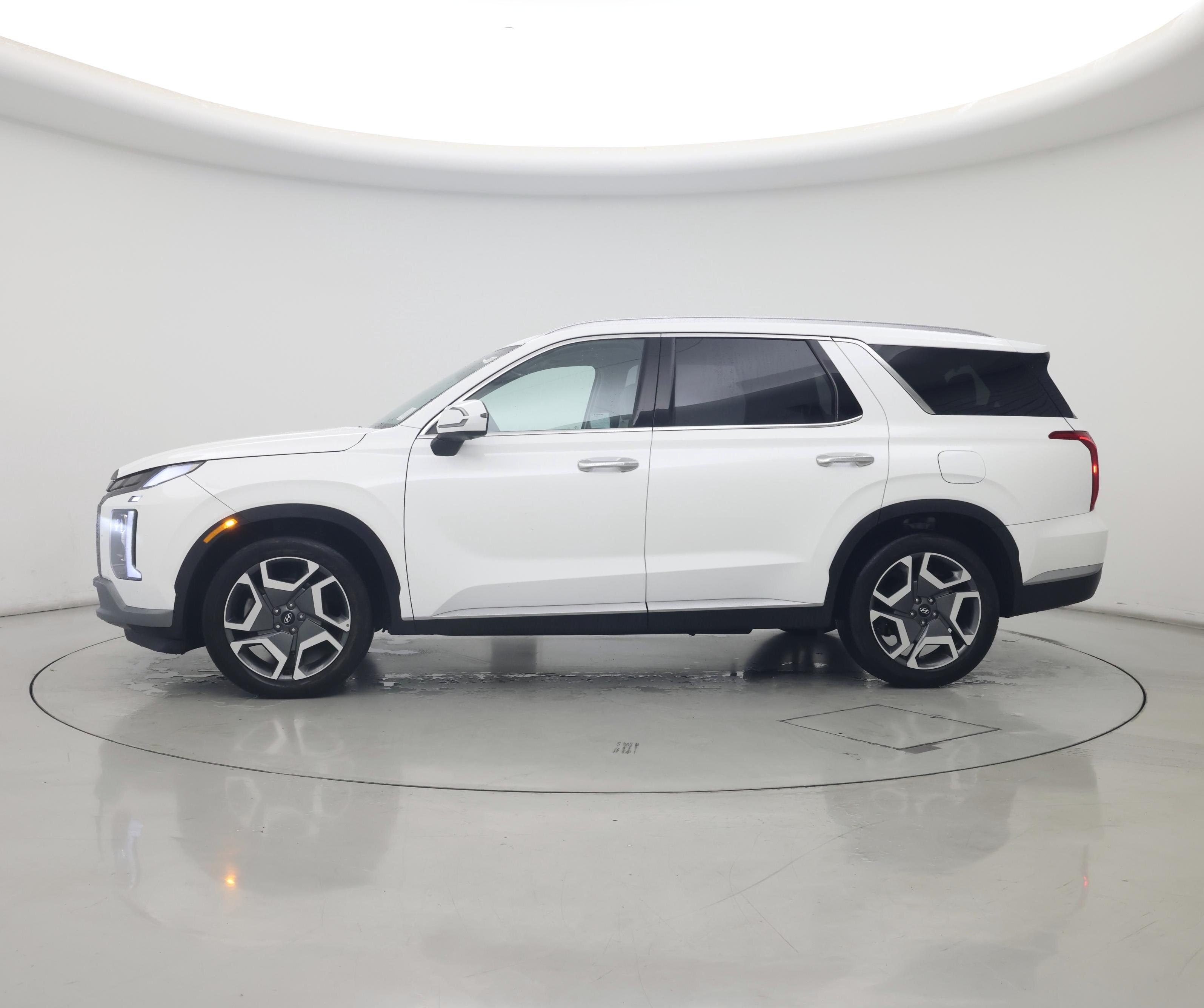 Thumbnail: 2023 Hyundai Palisade - 3