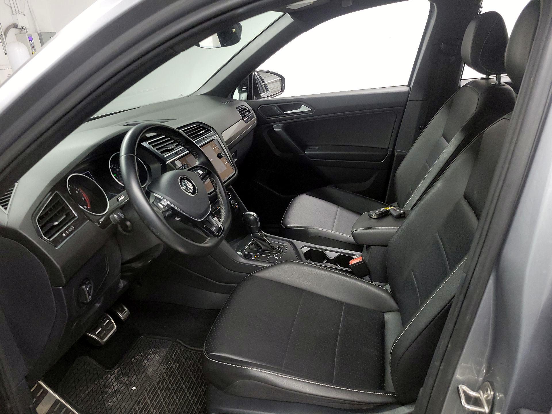 Thumbnail: 2021 Volkswagen Tiguan - 11