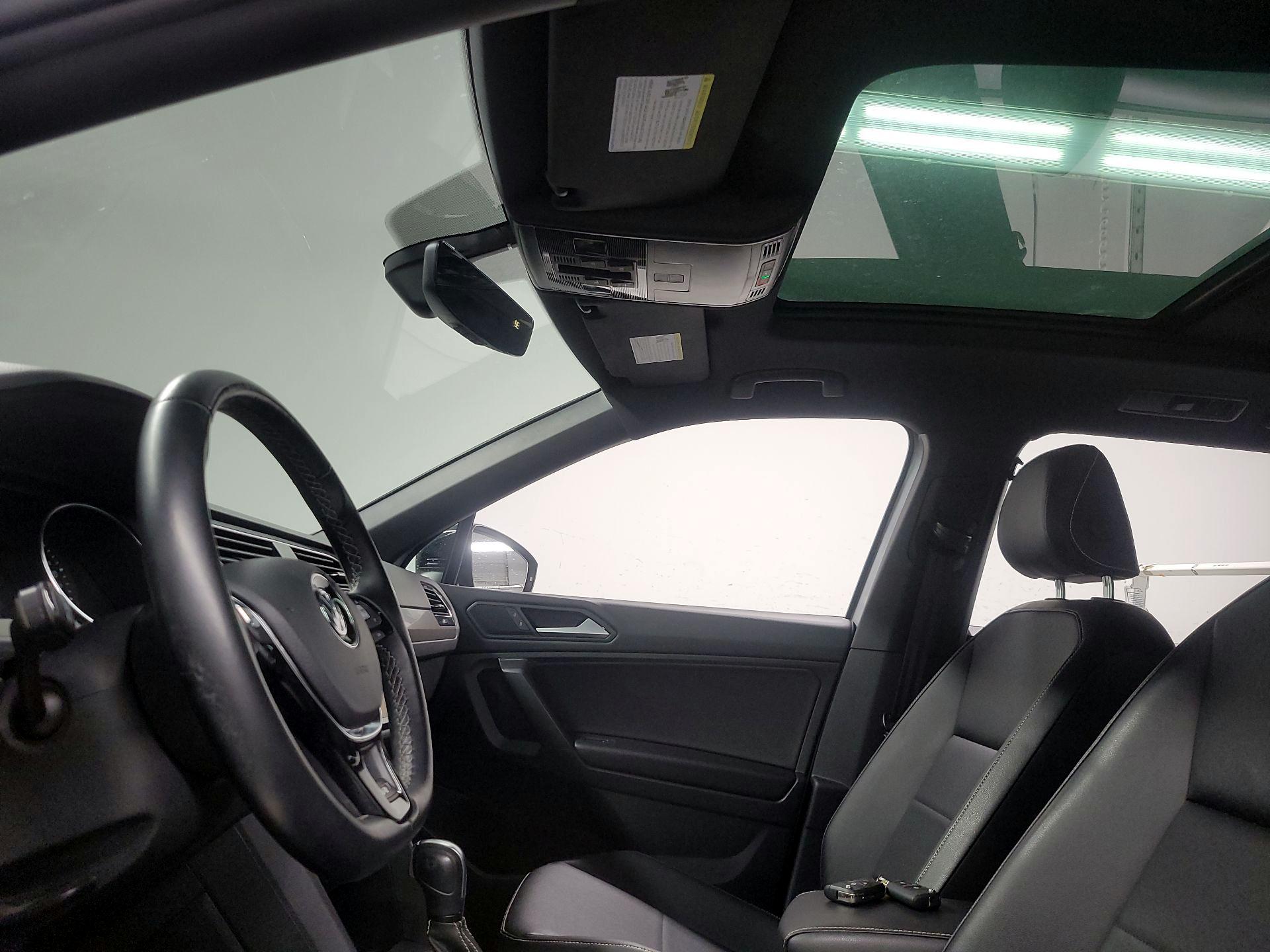 Thumbnail: 2021 Volkswagen Tiguan - 19