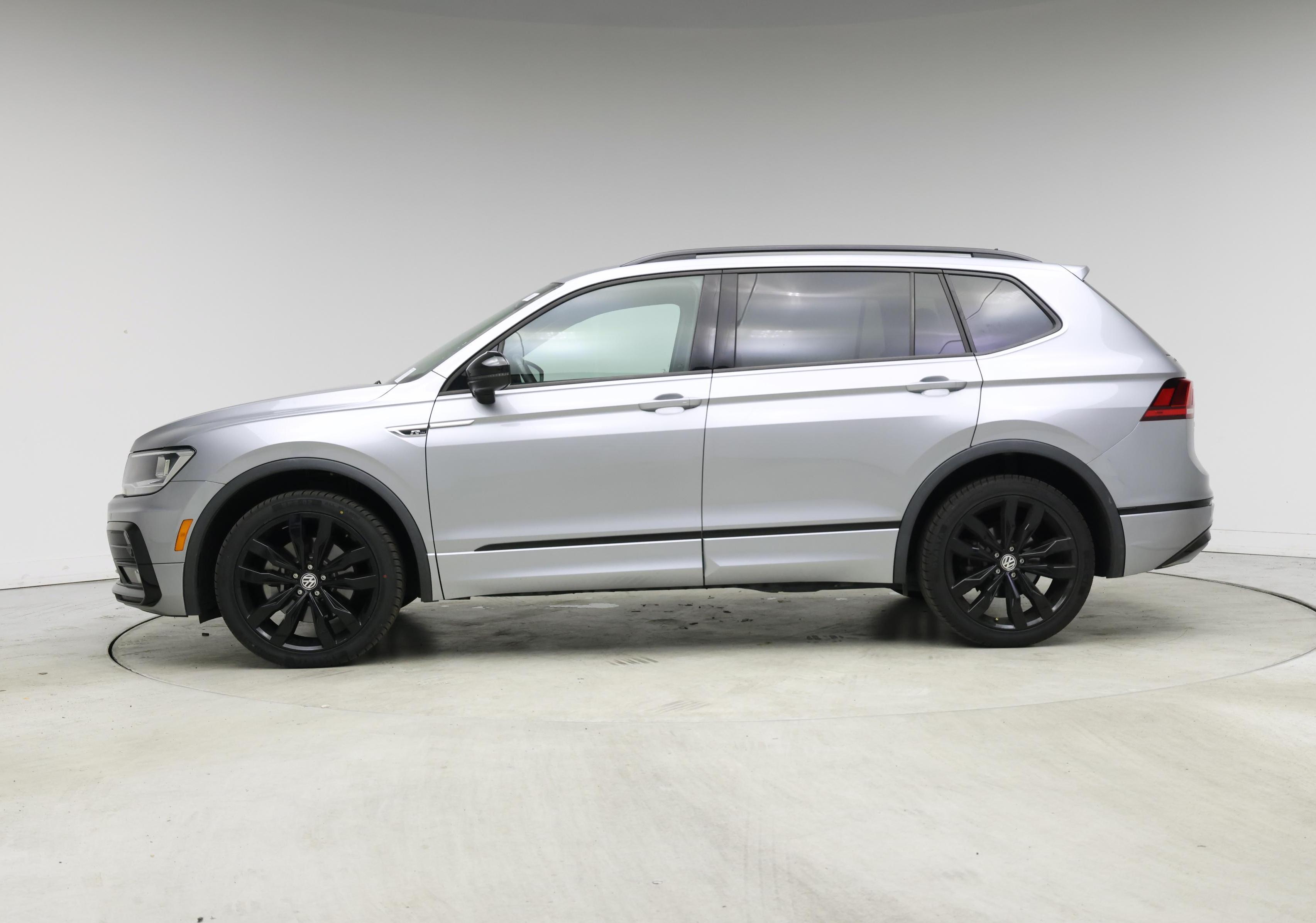 Thumbnail: 2021 Volkswagen Tiguan - 3